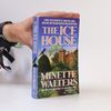 Minette Walters The Ice House