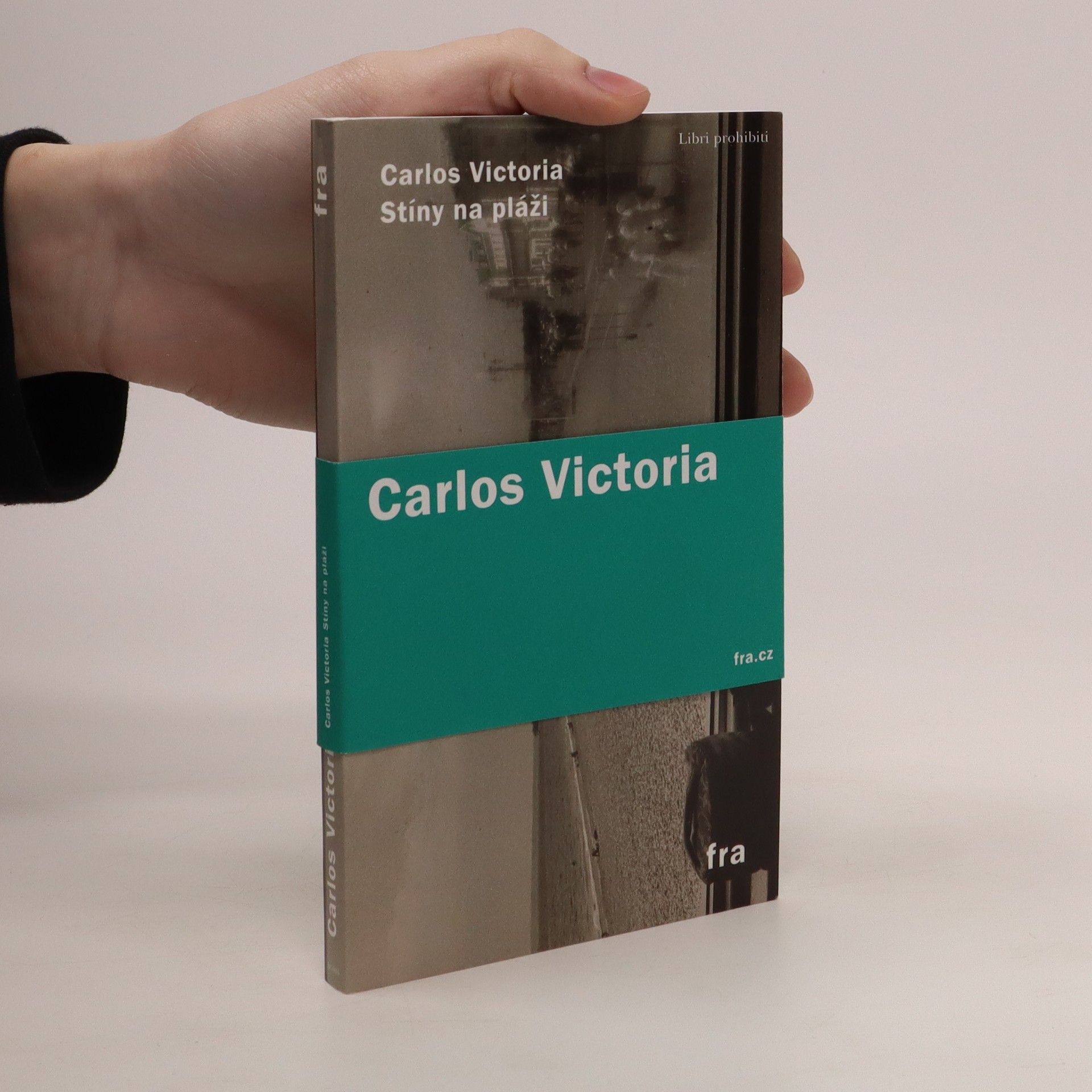 Carlos Victoria Stíny na pláži