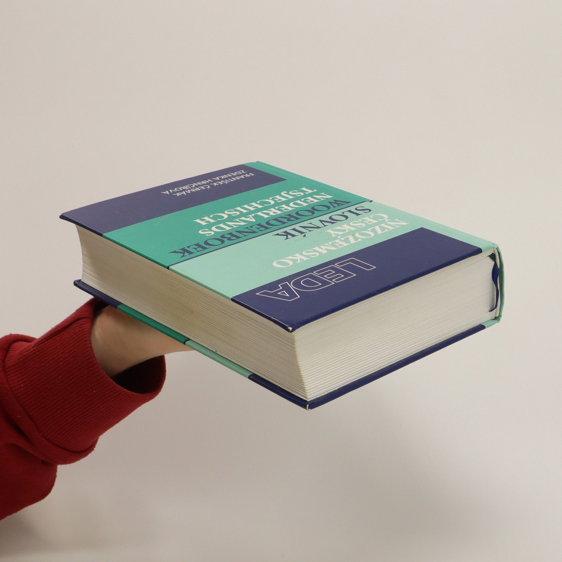 Hrnčířová Zdenka Nizozemsko-český slovník. Nederlands-Tsjechisch woordenboek