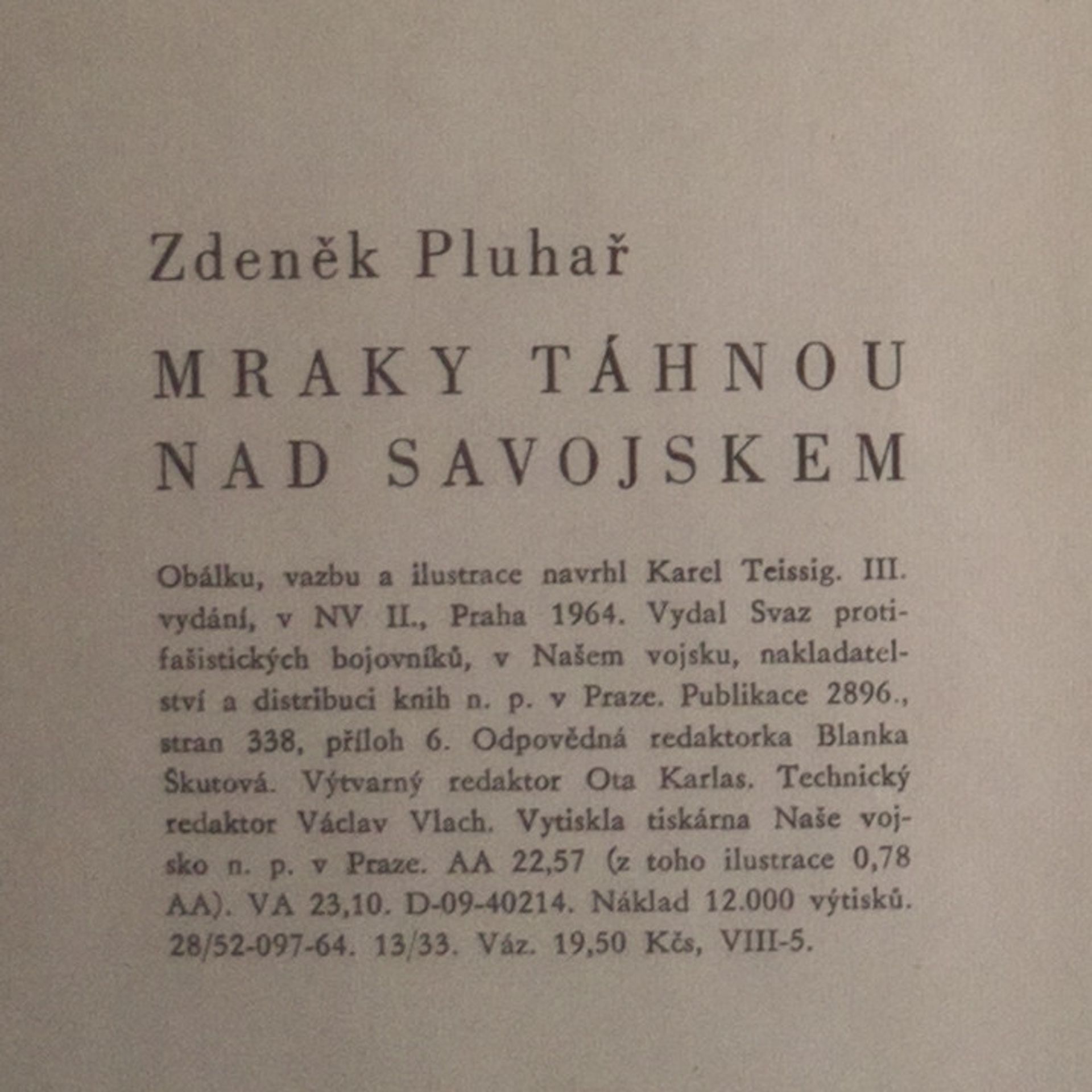 Zdeněk Pluhař Mraky táhnou nad Savojskem