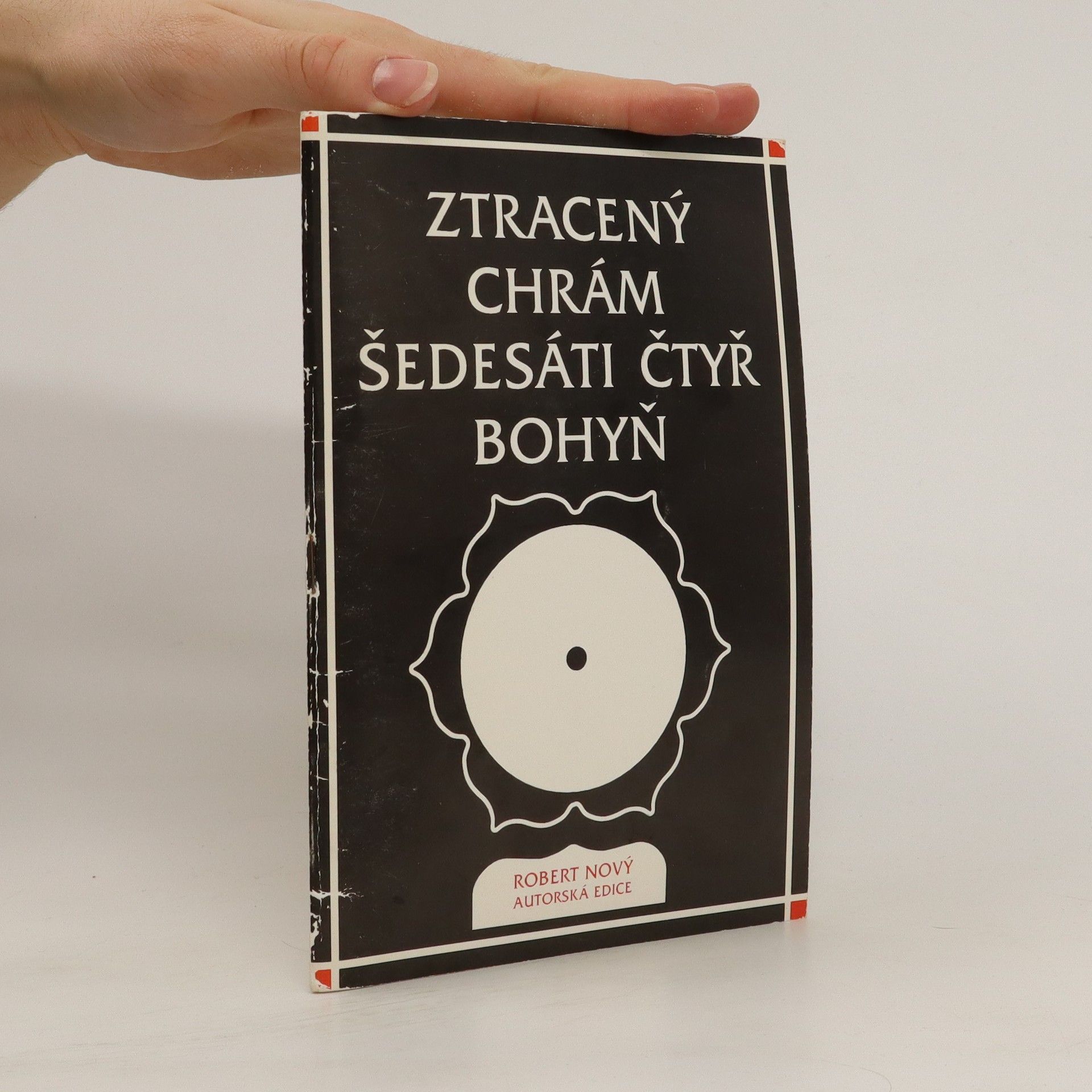 Robert Nový Ztracený chrám šedesáti čtyř bohyň