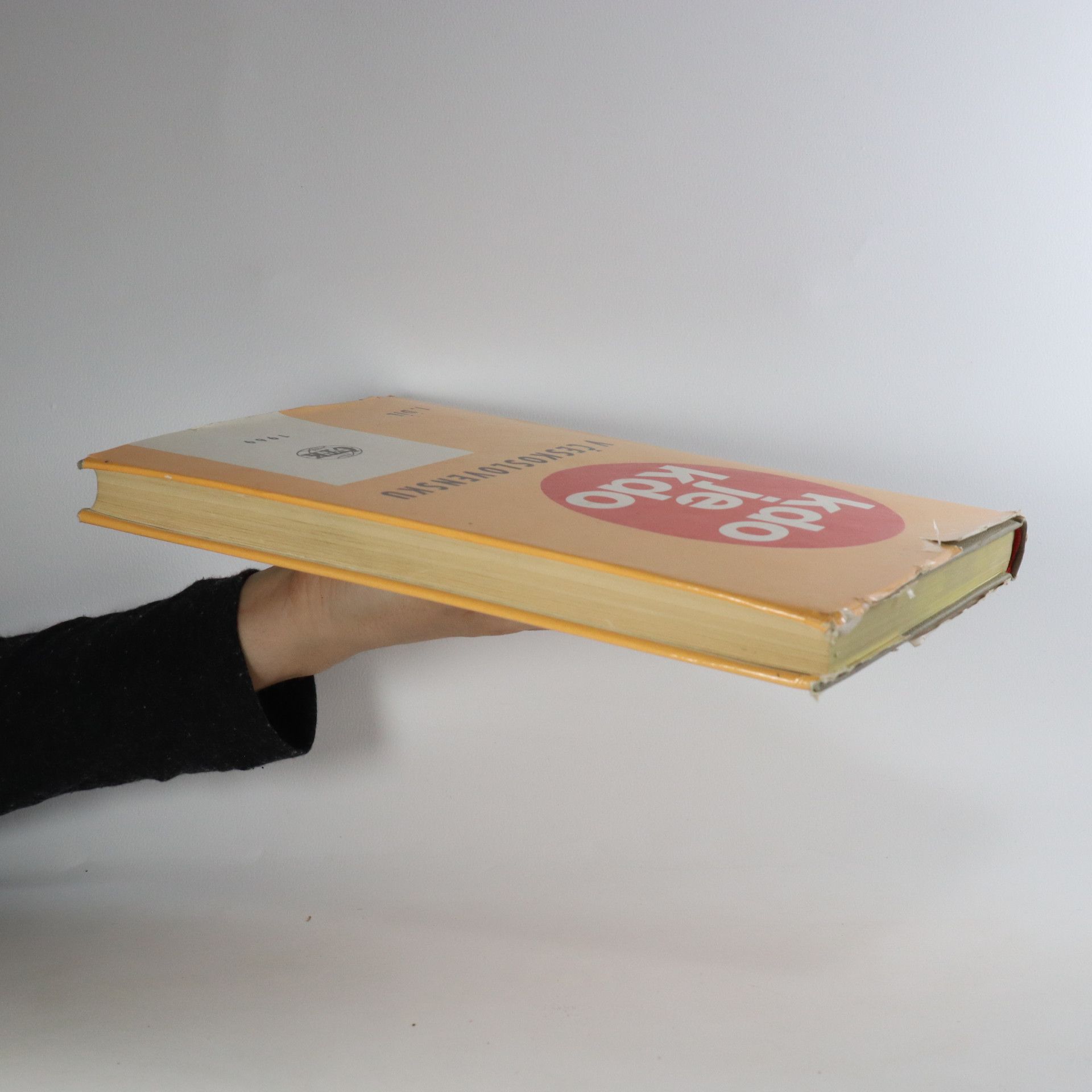 Various authors Kdo je kdo v Československu 1. díl. A-J