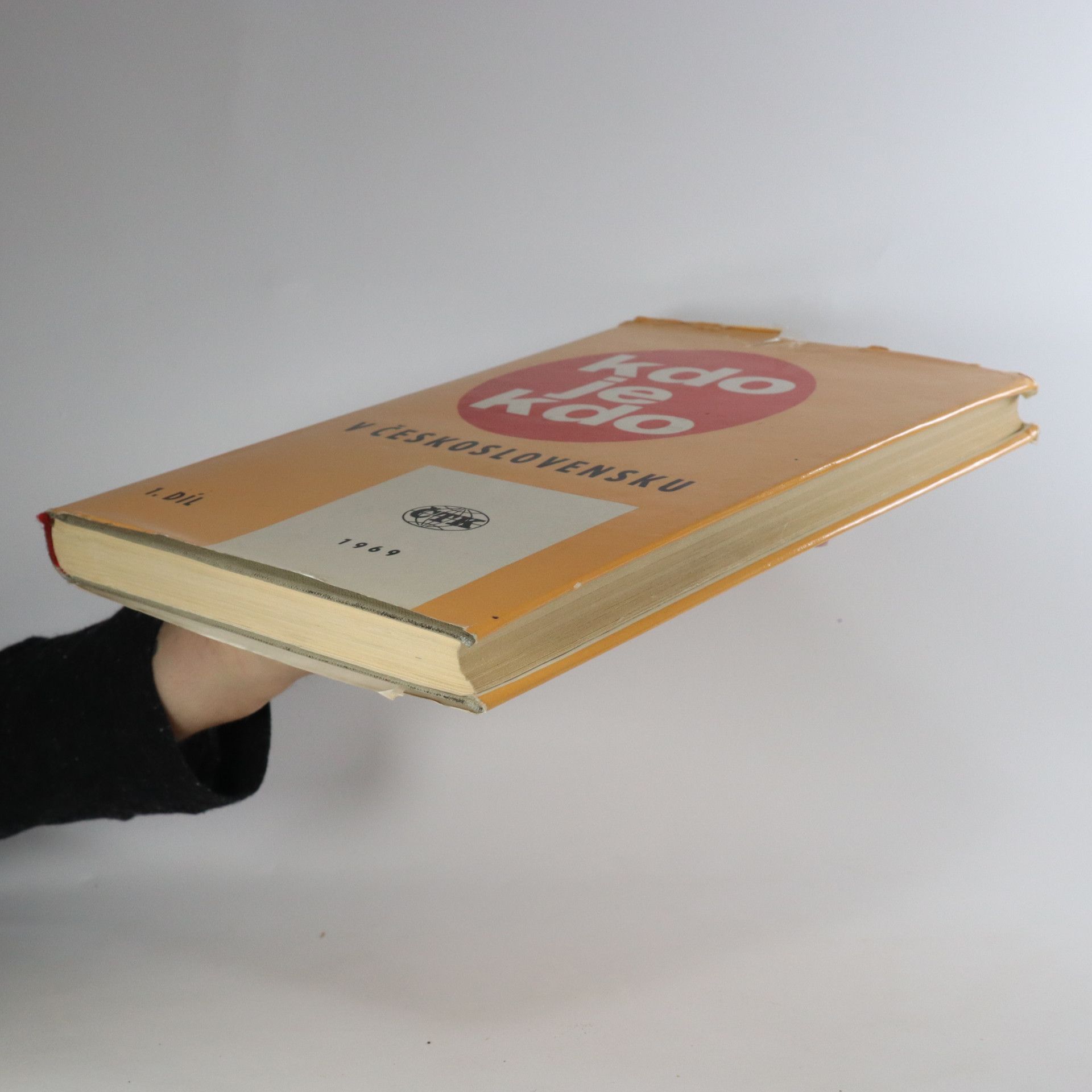 Various authors Kdo je kdo v Československu 1. díl. A-J