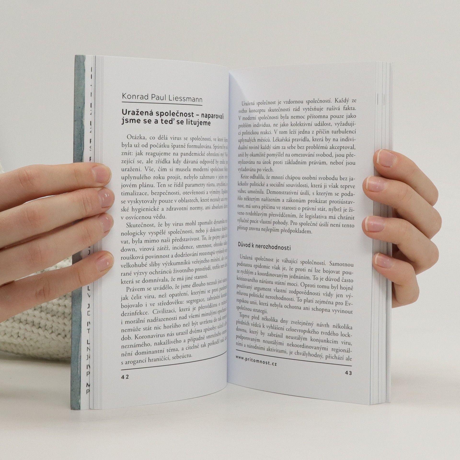Various authors Přítomnost (číslo I, ročník 2021)