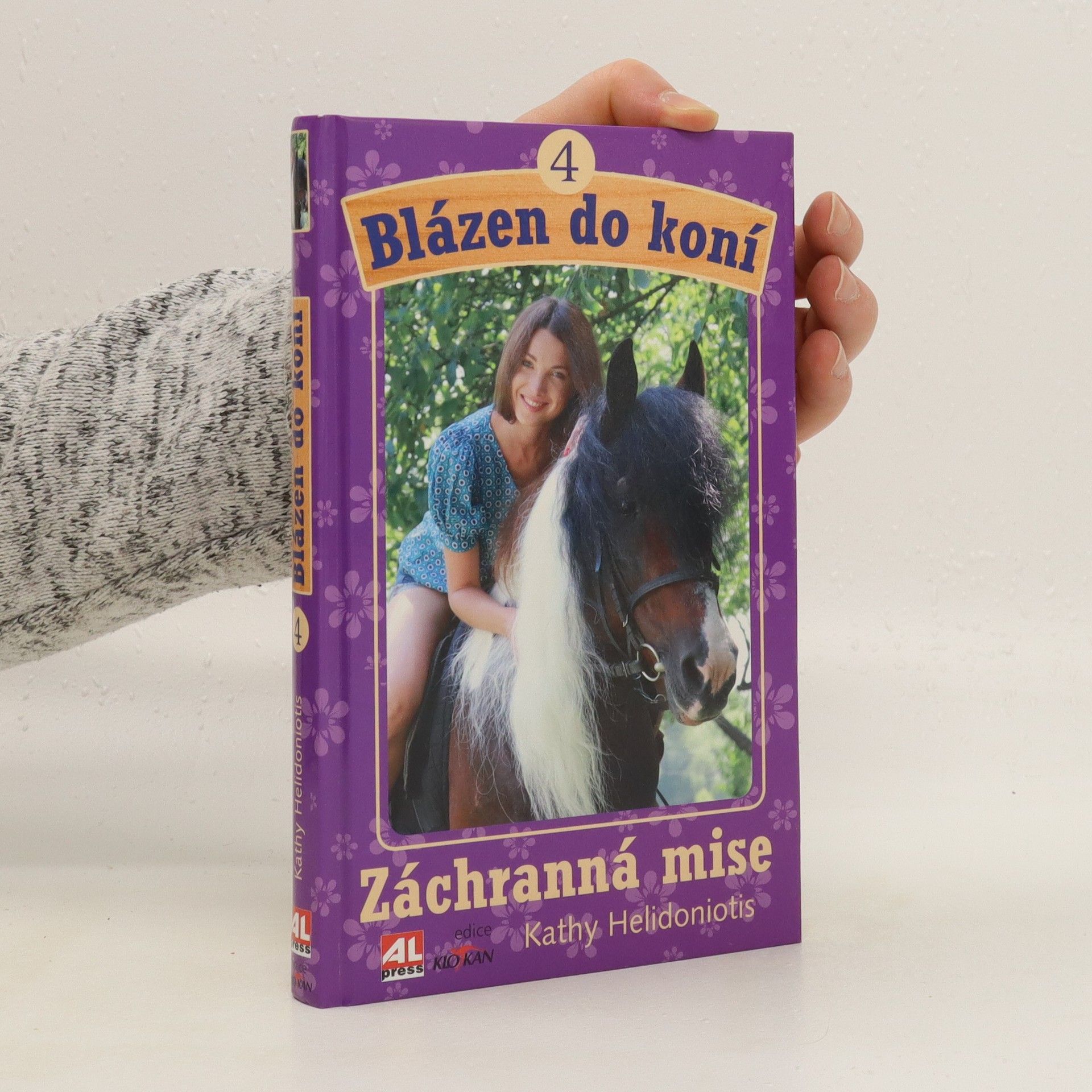Kathy Helidoniotis Záchranná mise