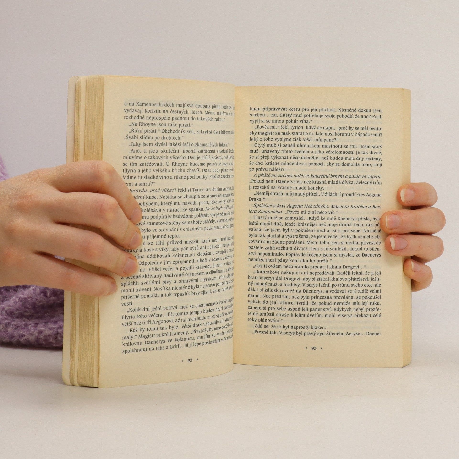 George R. R. Martin Tanec s draky 1-2