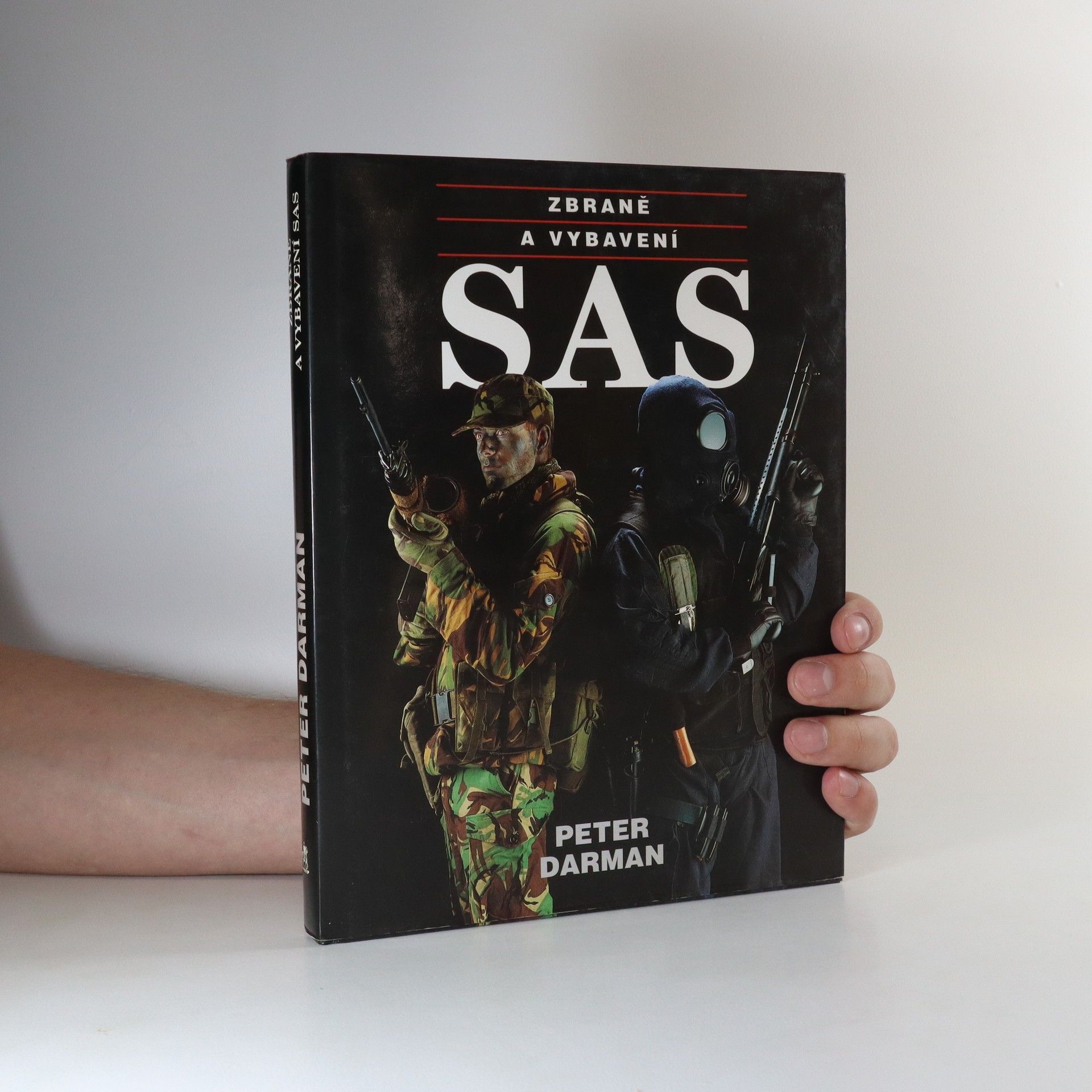 Peter Darman SAS. Zbraně a vybavení
