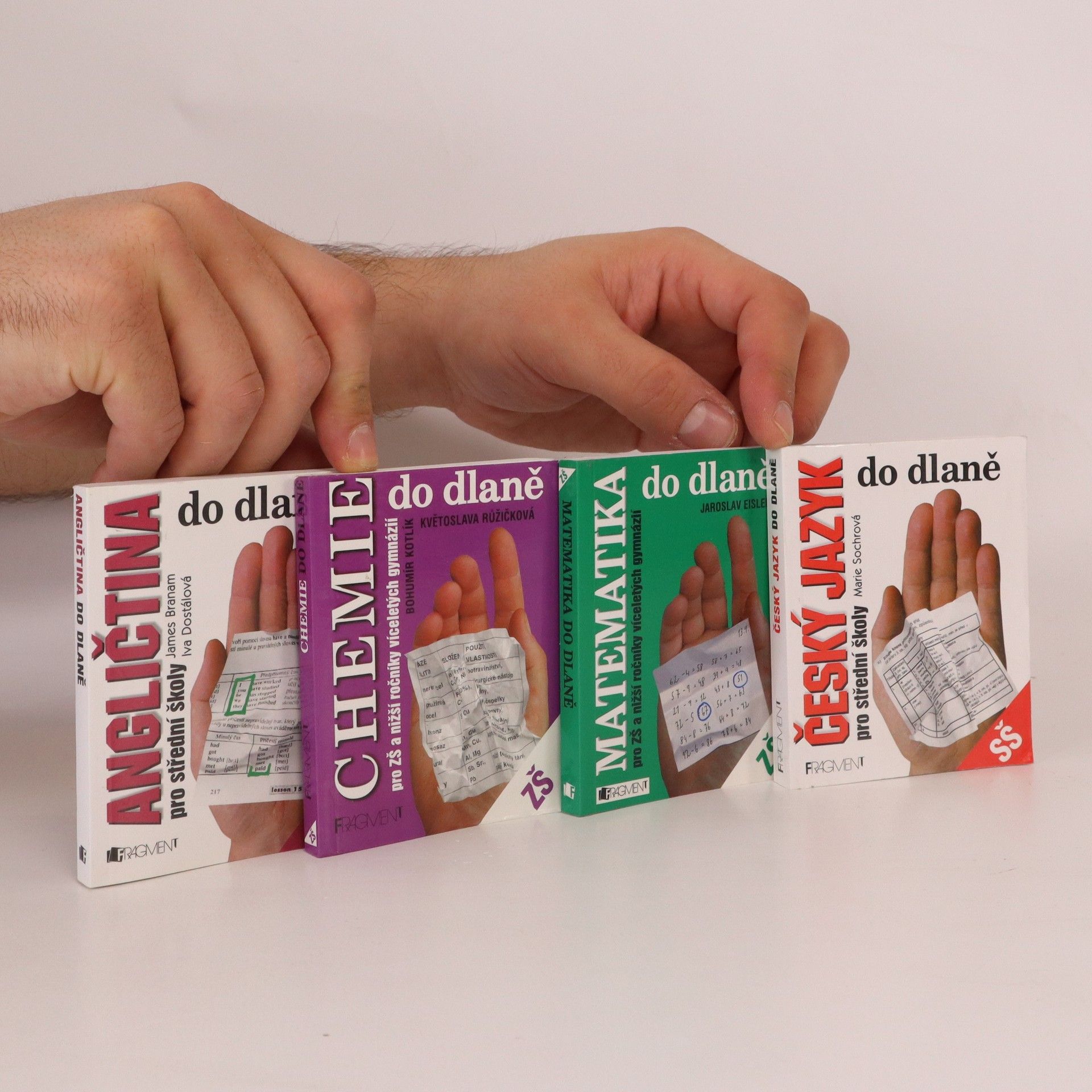 Autorenkollektiv Angličtina, chemie, matematika, český jazyk do dlaně
