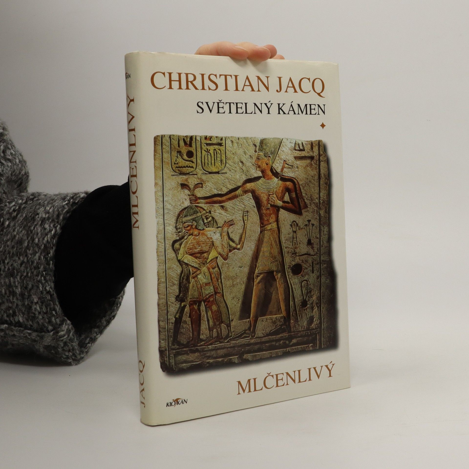 Christian Jacq Světelný kámen. Mlčenlivý