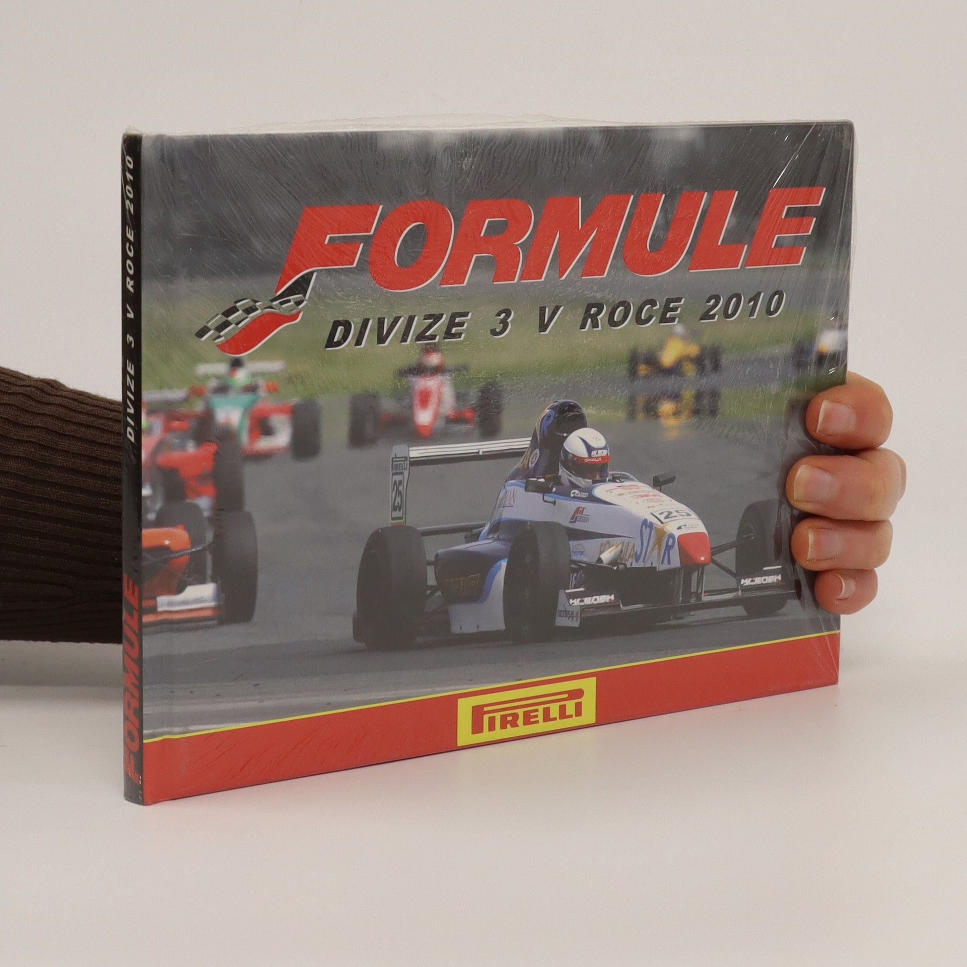 Kolektiv autorů Formule. Divize 3 v roce 2010.