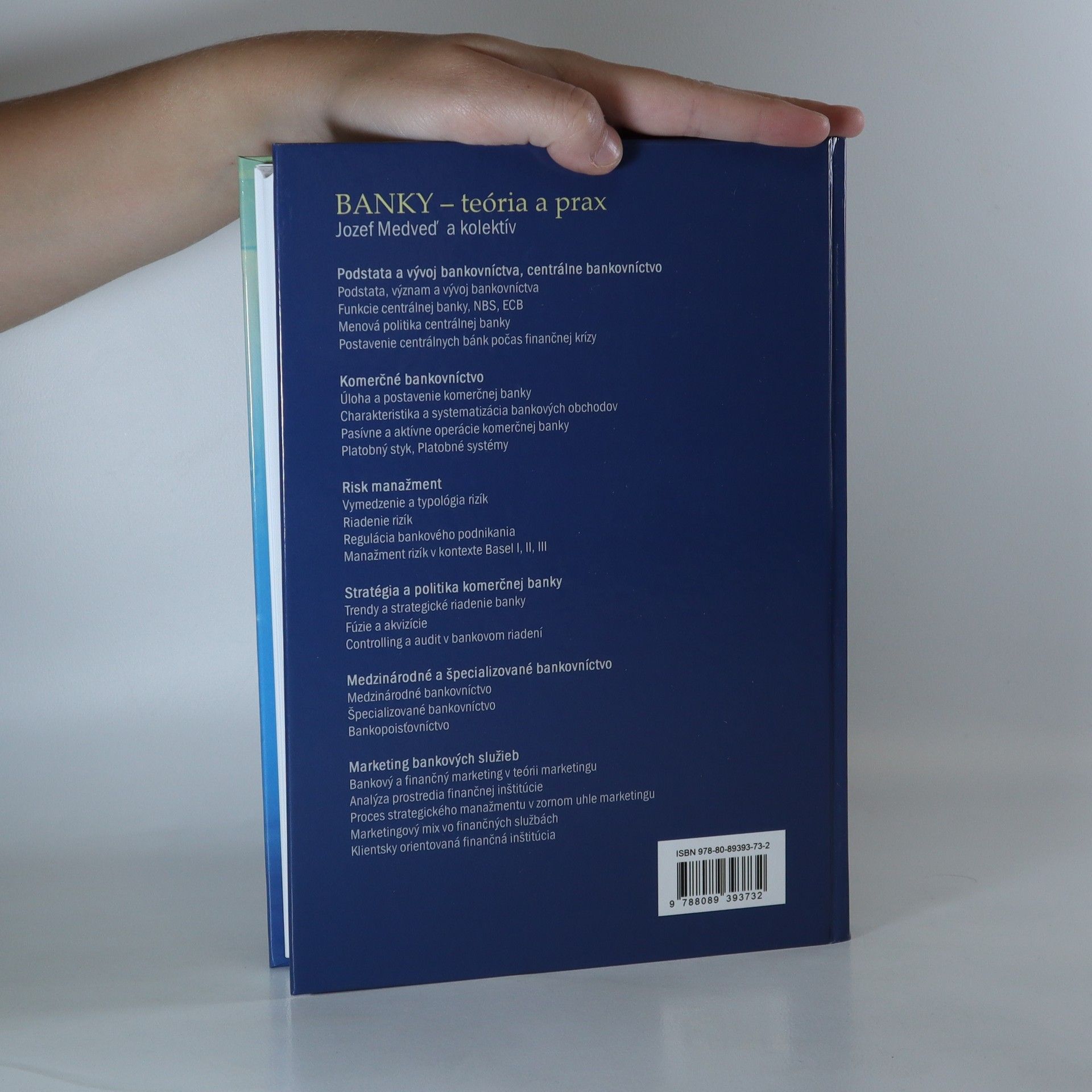Various authors Banky: Teória a prax