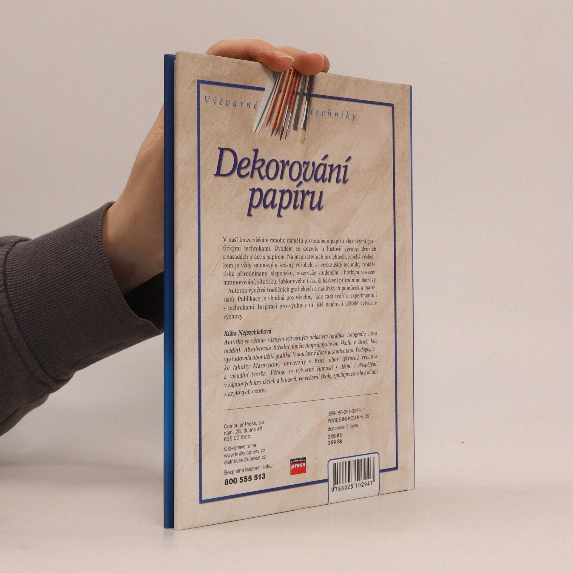 Klára Nejezchlebová Dekorování papíru