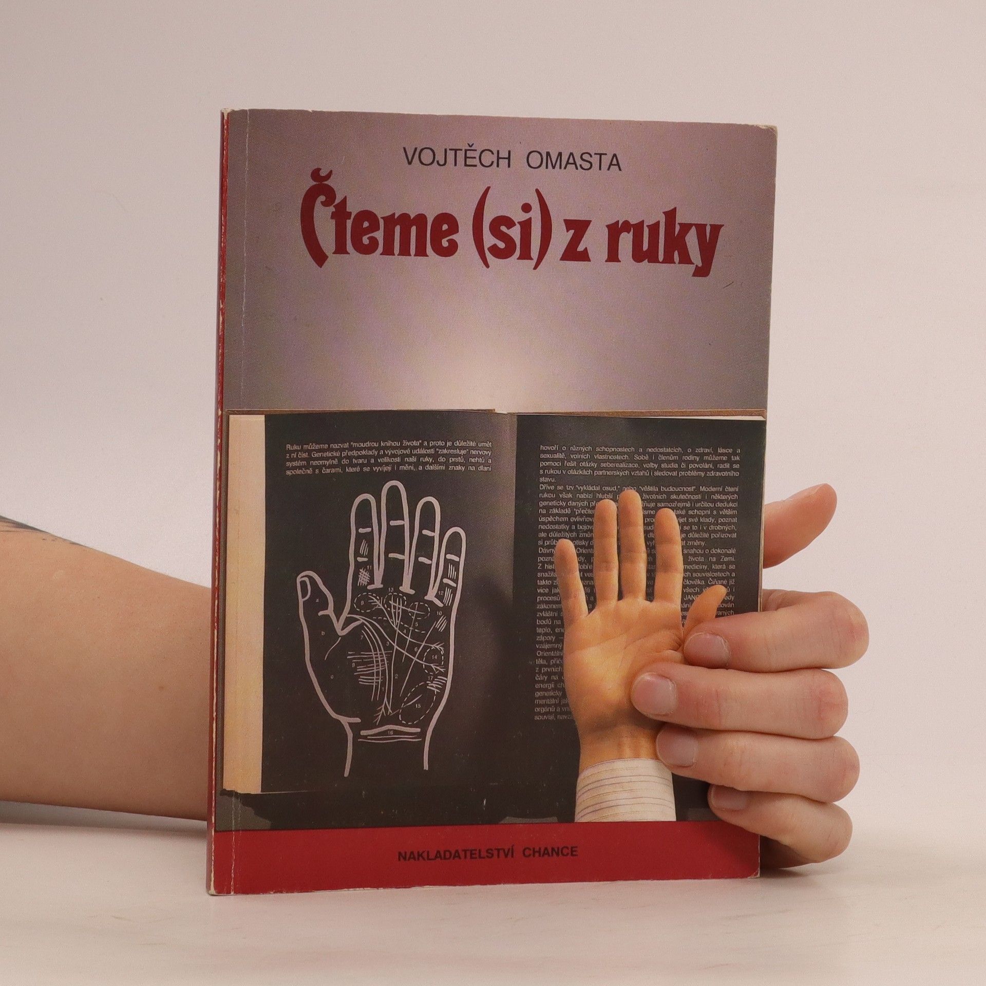Vojtěch Omasta Čteme (si) z ruky