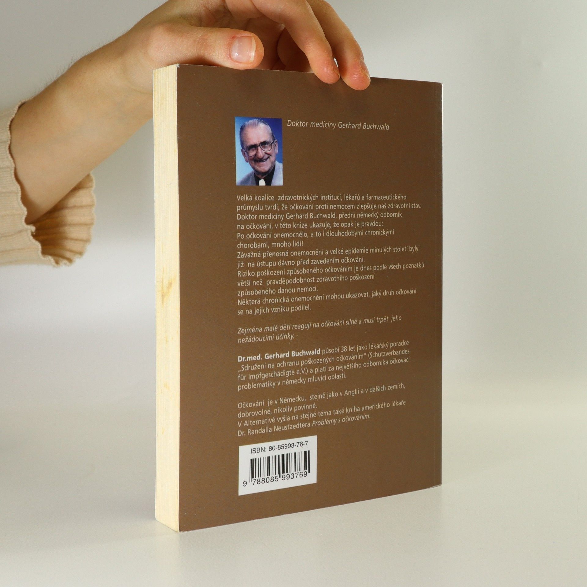 Gerhard Buchwald Očkování. Obchod se strachem