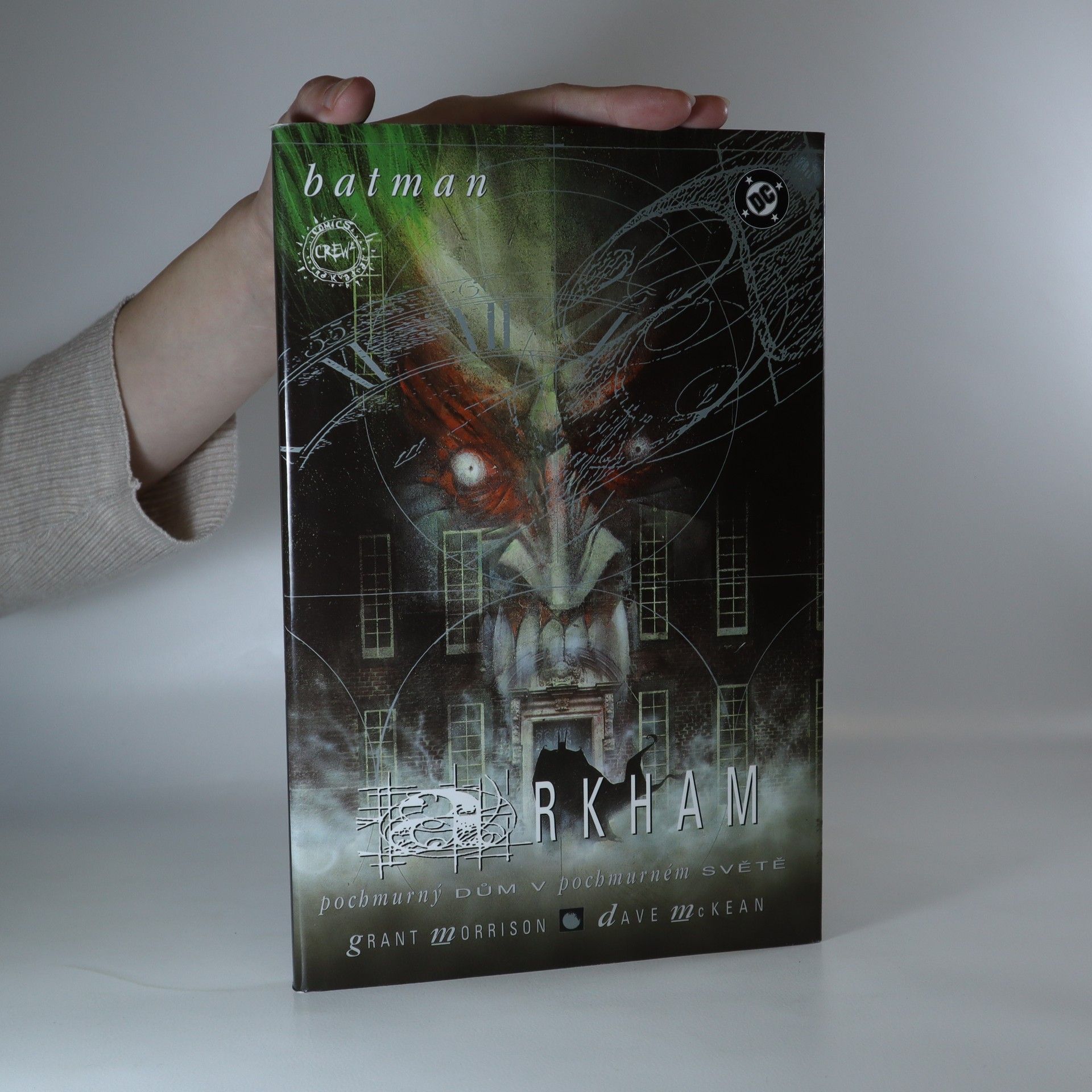 Grant Morrison Arkham. Pochmurný dům v pochmurném světě