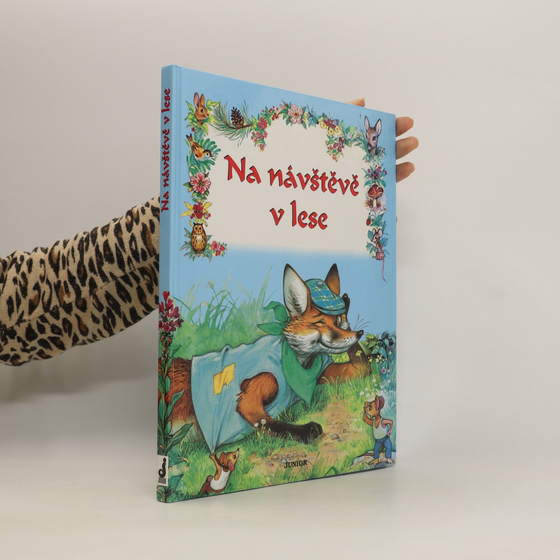 Pascale Védère d. Auria Na návštěvě v lese