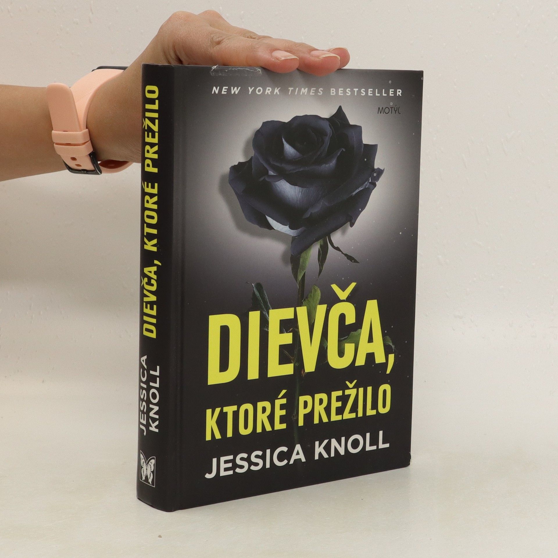 Jessica Knoll Dievča, ktoré prežilo