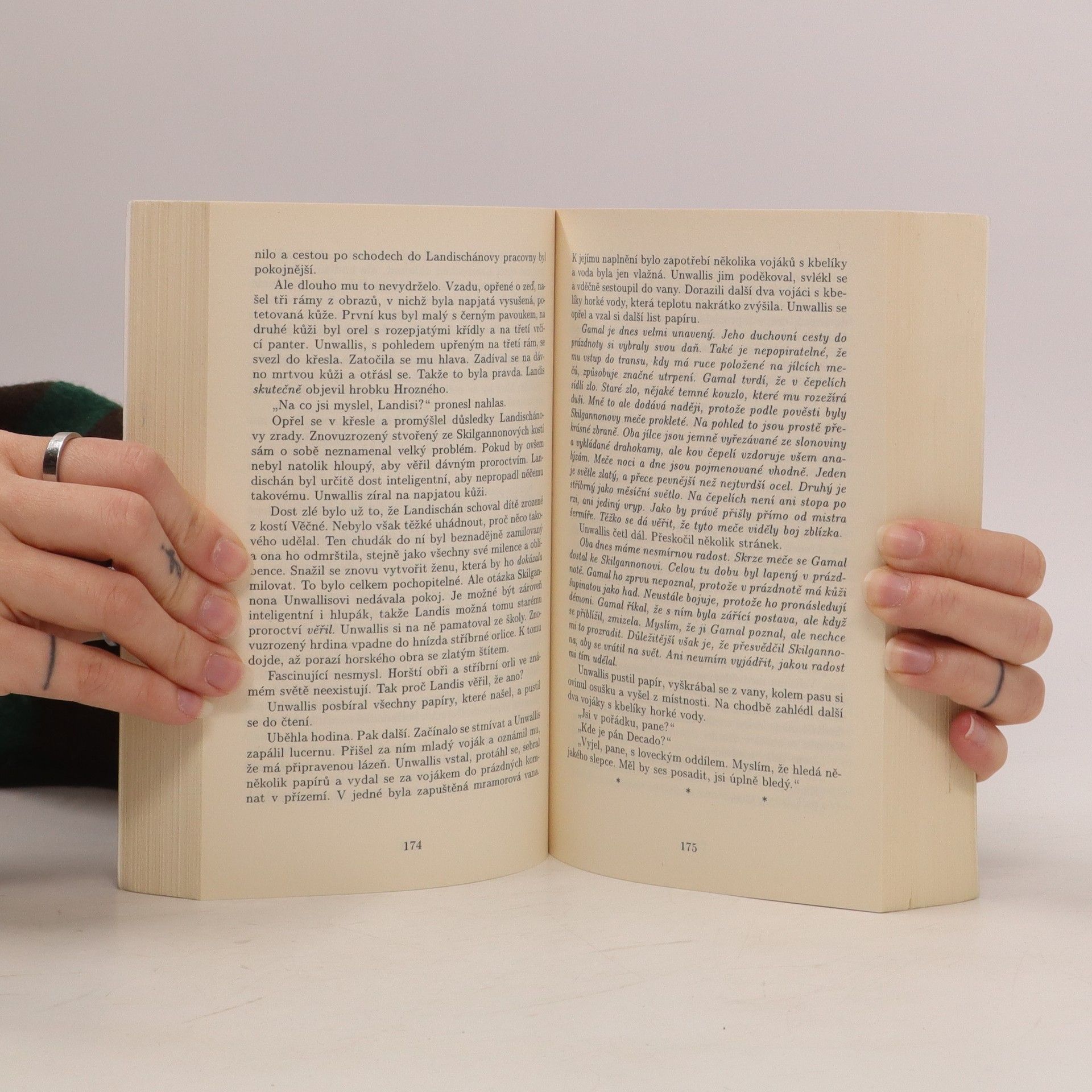 David Gemmell Meče noci a dne