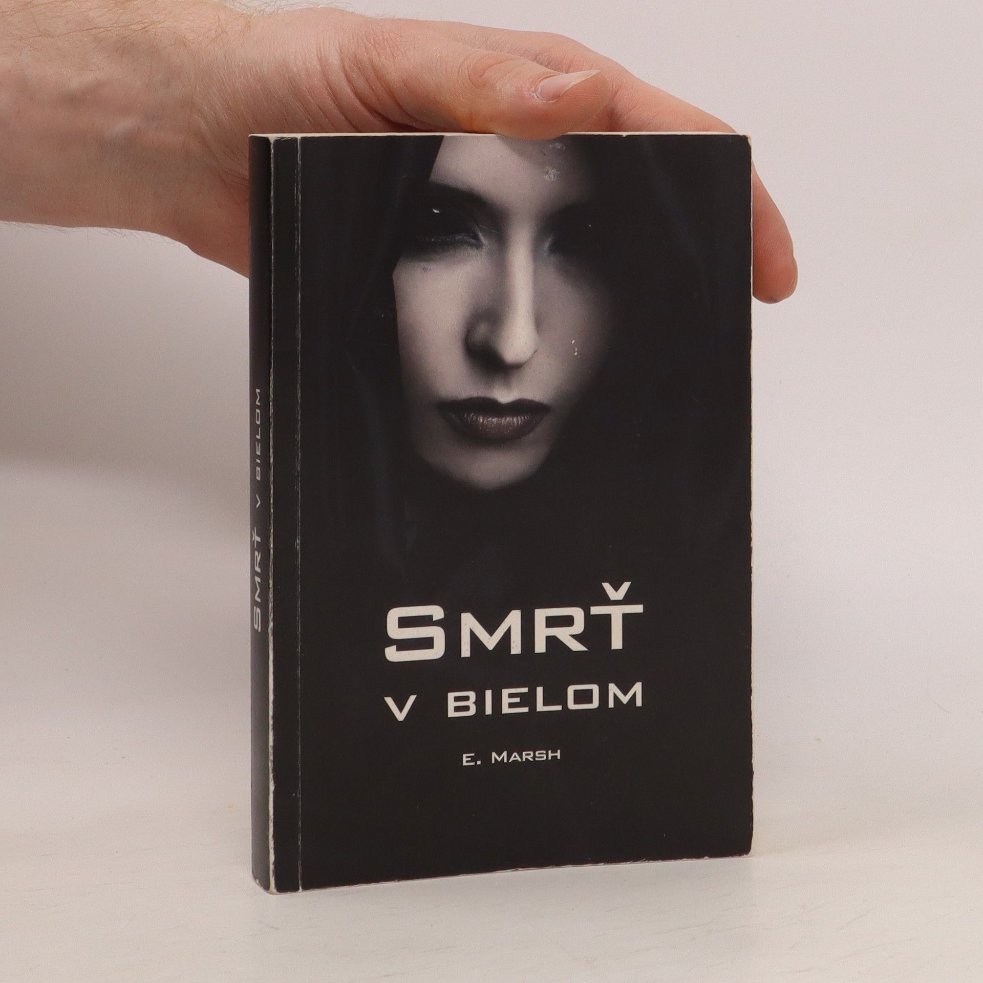 E. Marsh Smrť v bielom