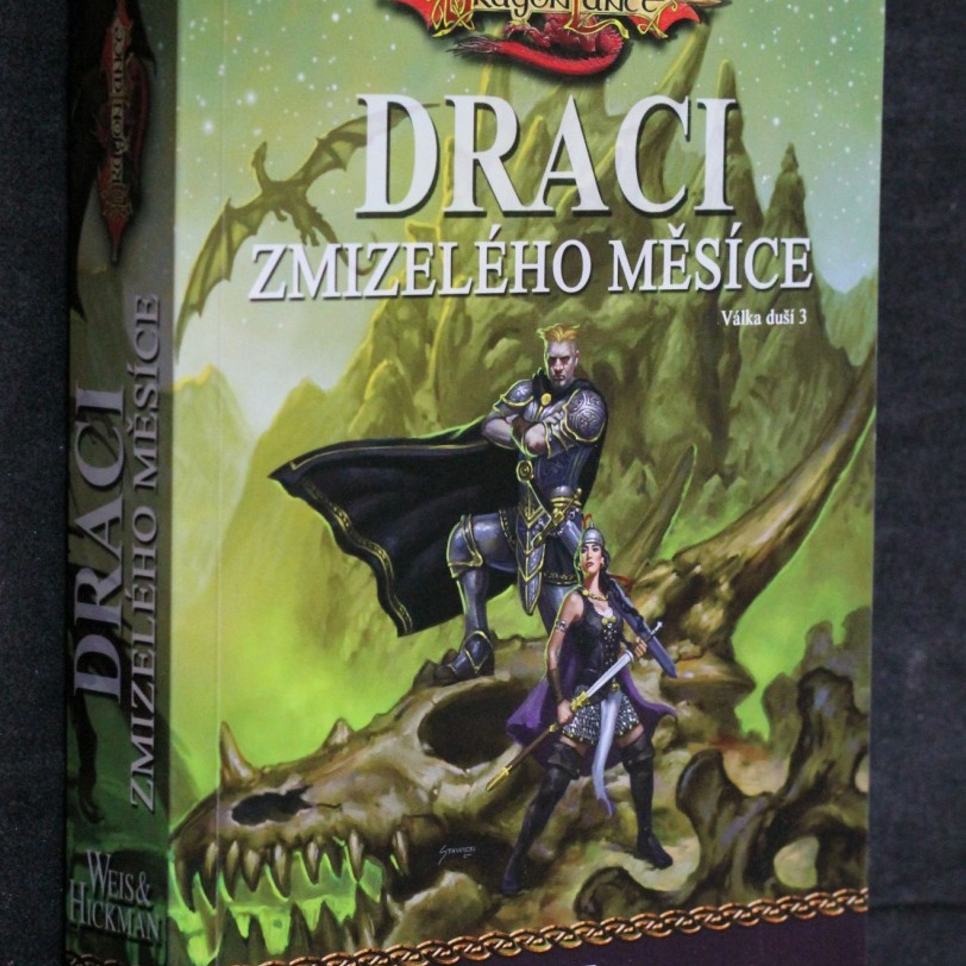 Margaret Weis Válka duší. 3, Draci zmizelého měsíce