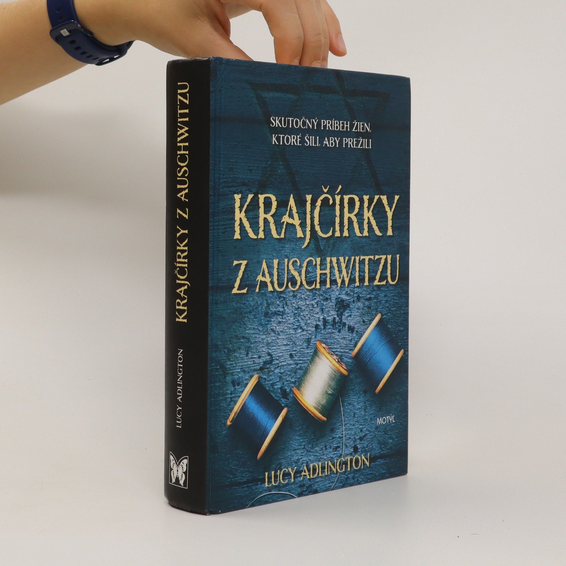 Lucy Adlington Krajčírky z Auschwitzu