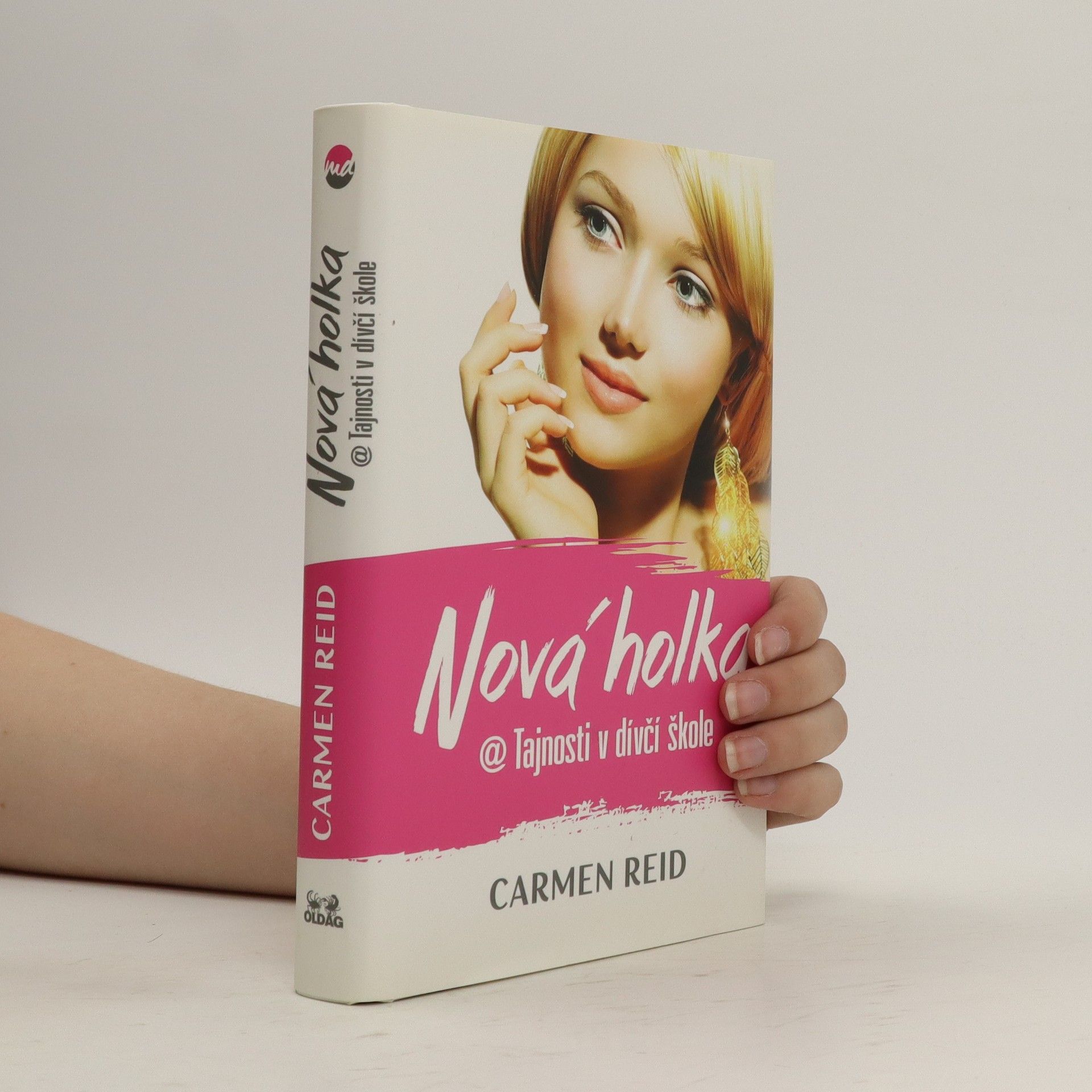 Carmen Reid Nová holka @ Tajnosti v dívčí škole