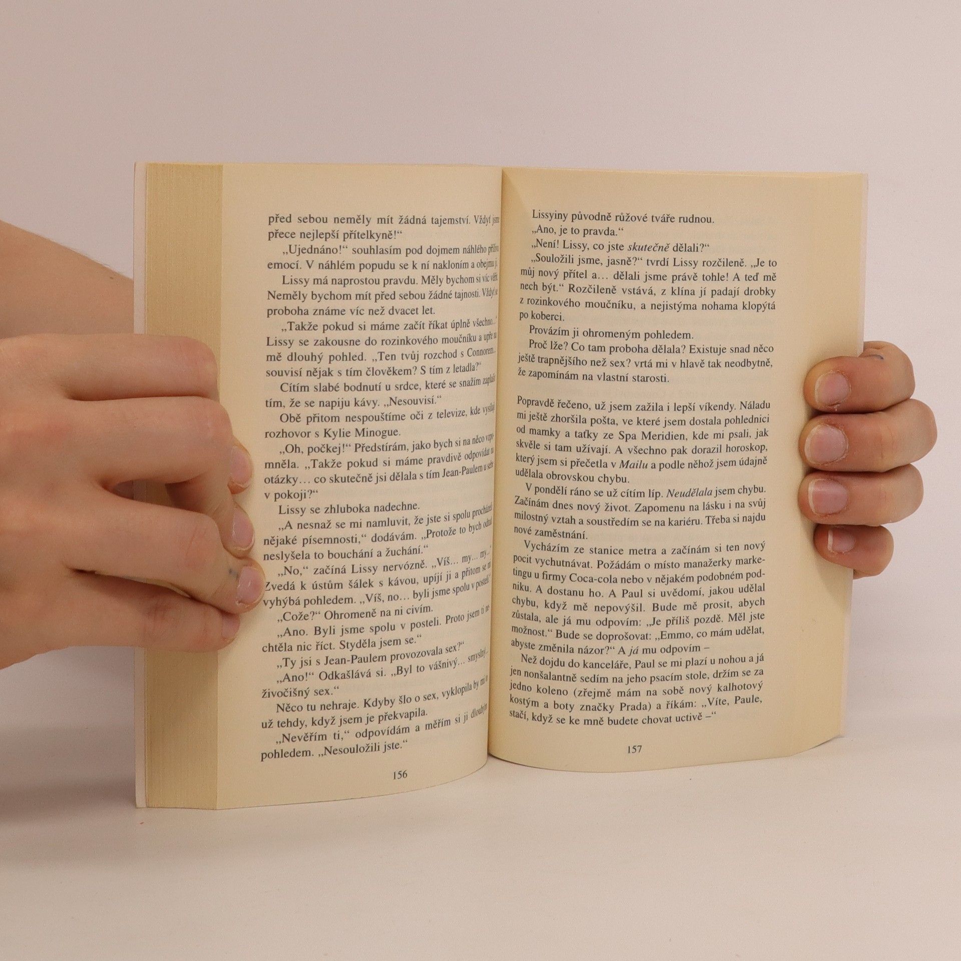 Sophie Kinsella Dokážete udržet tajemství?