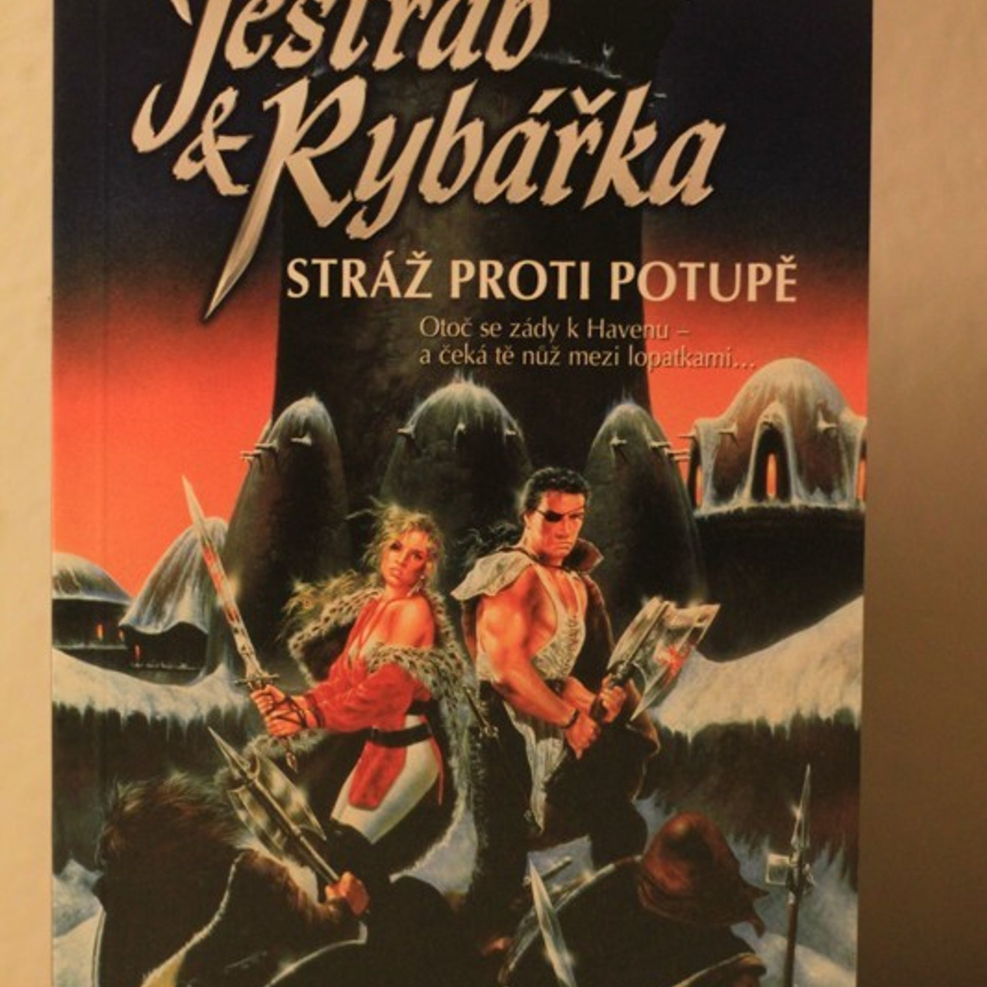 Simon R. Green Jestřáb & Rybářka, Stráž proti potupě