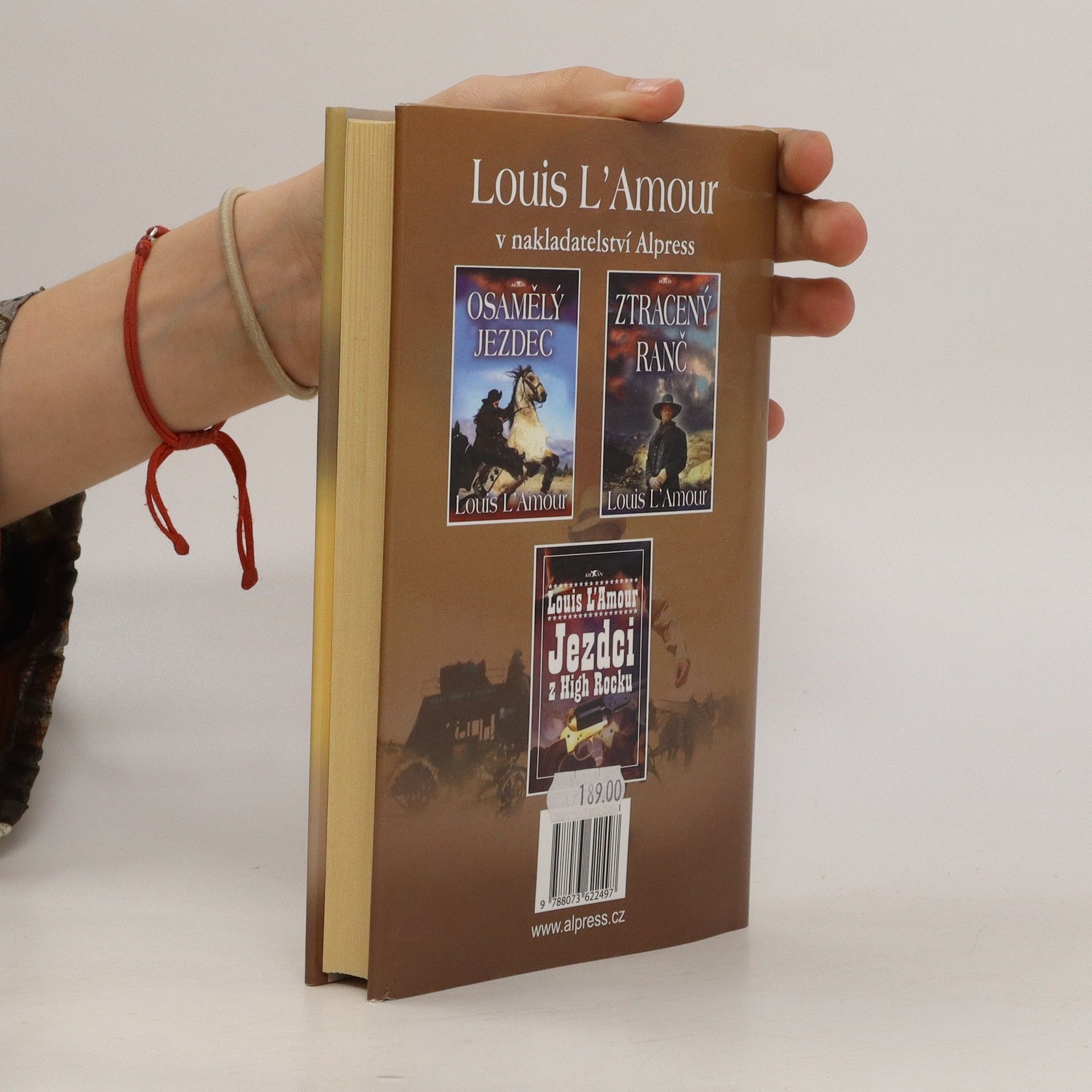 Louis L'Amour Zrádná stezka