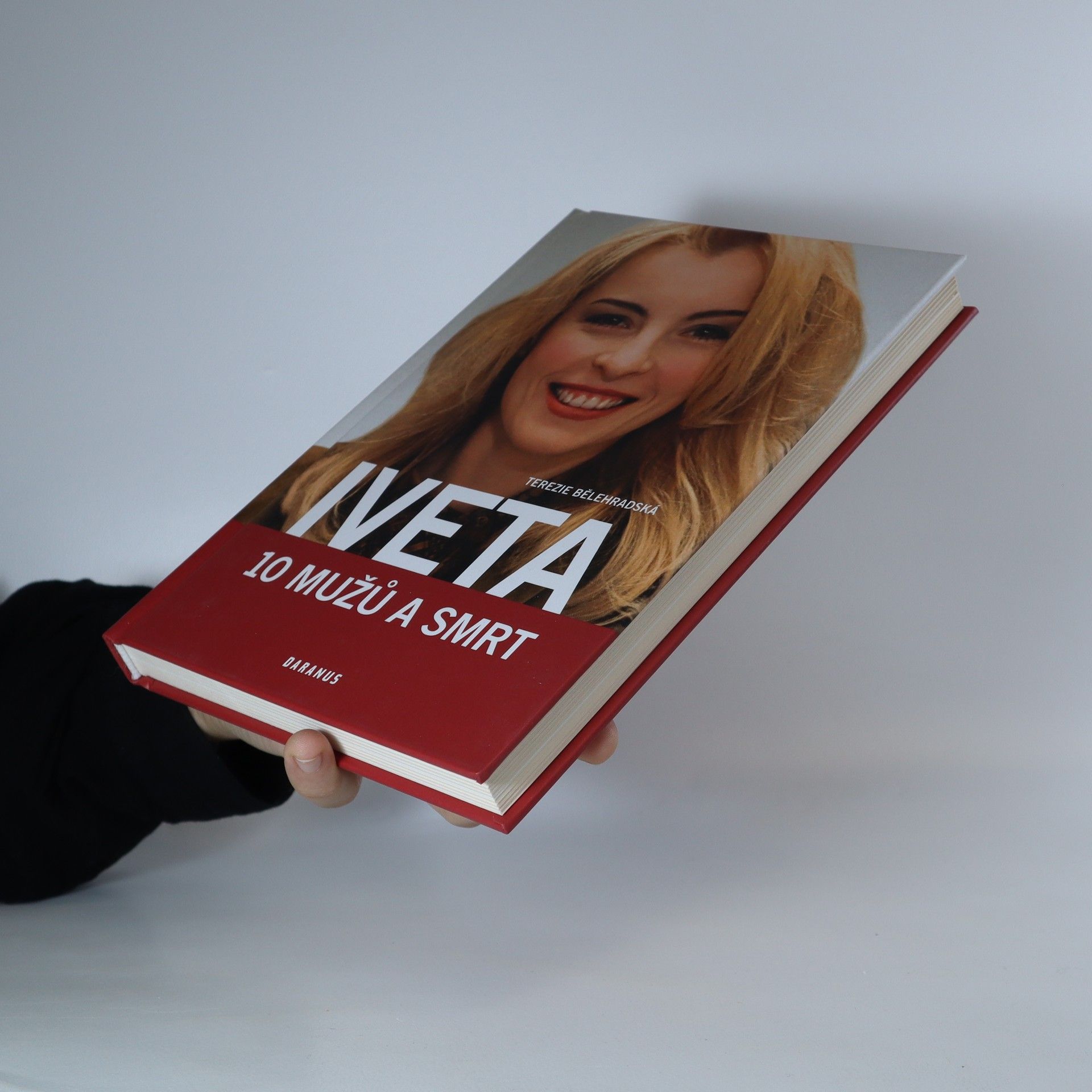 Terezie Bělehradská Iveta. 10 mužů a smrt