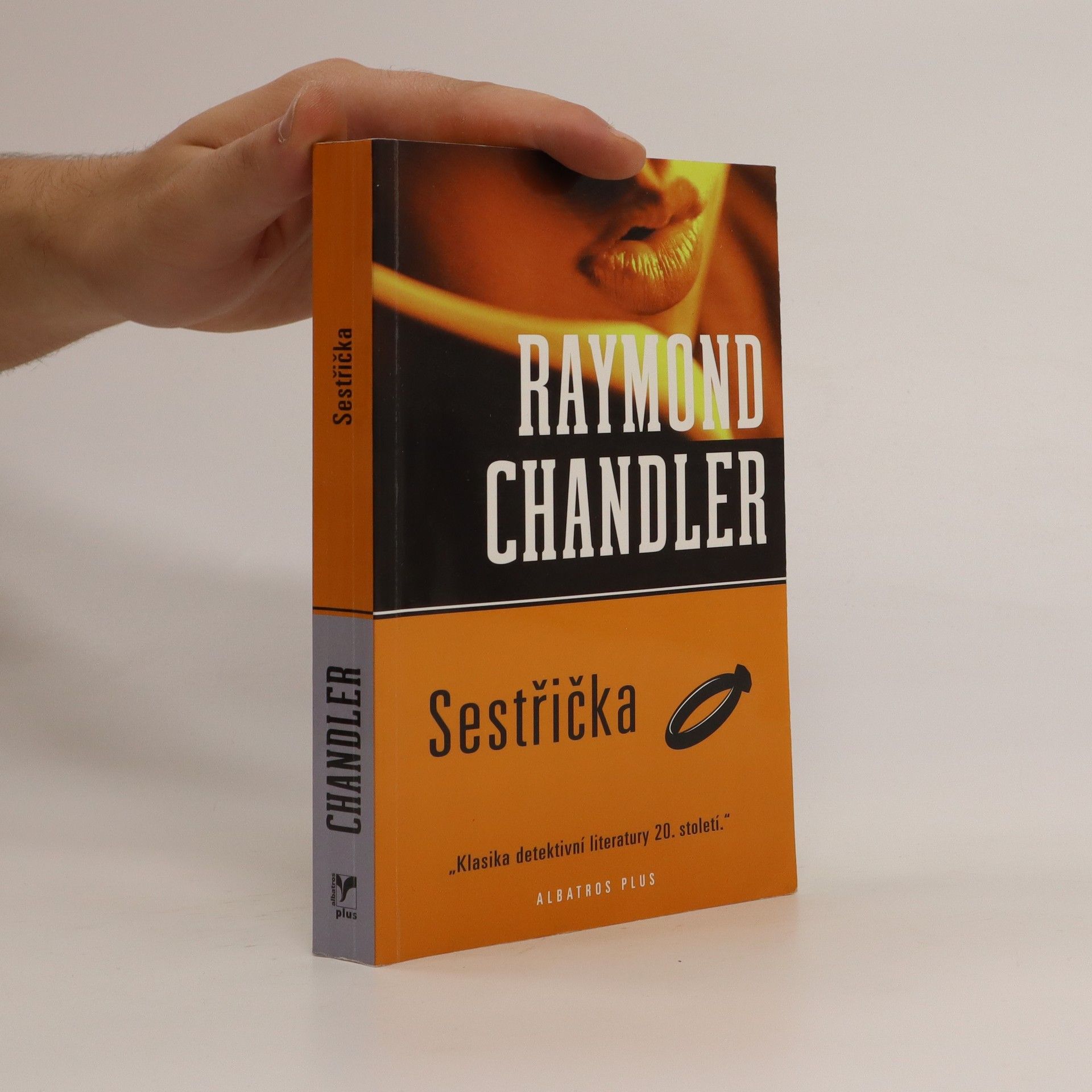 Raymond Chandler Sestřička