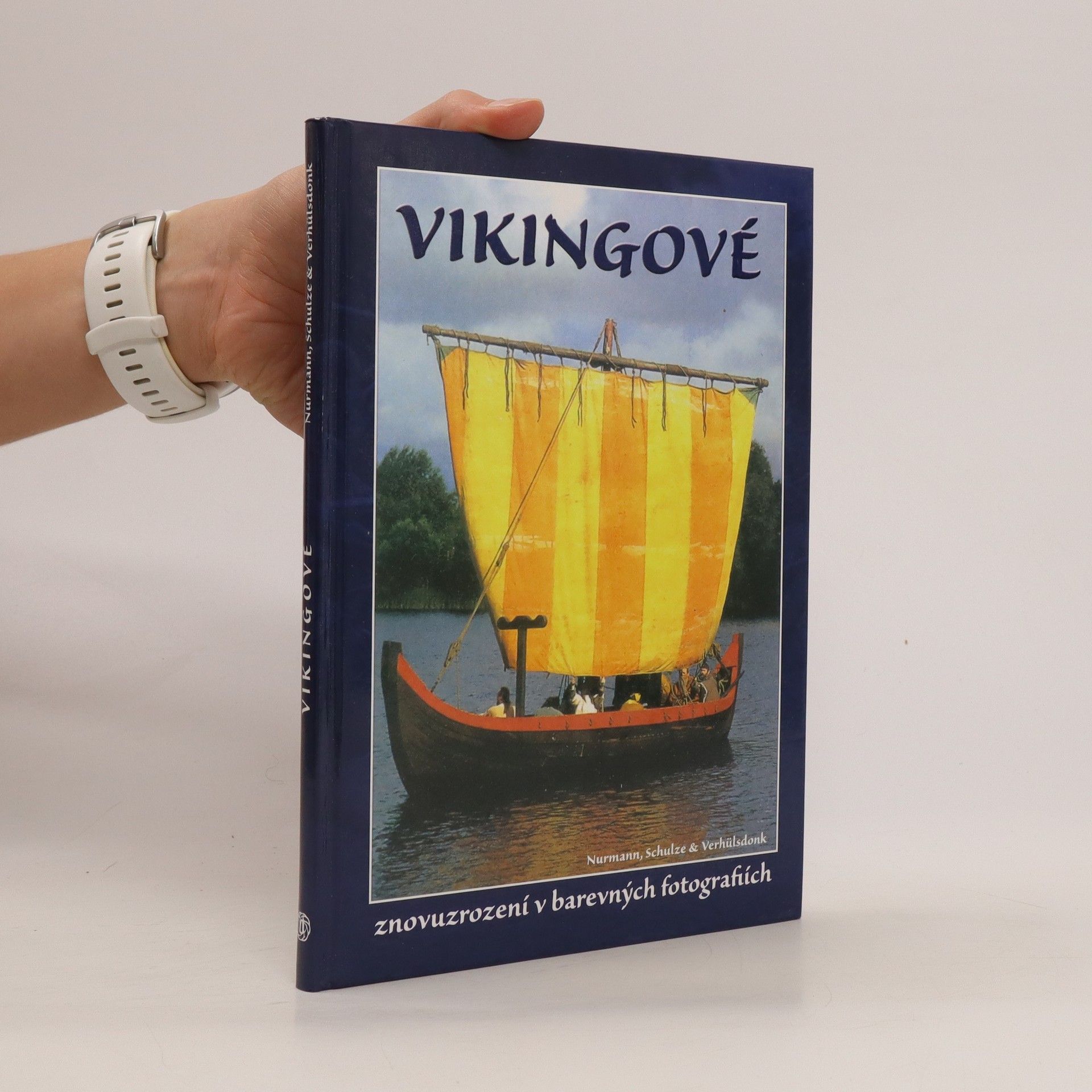 Britta Nurmann Vikingové. Znovuzrození v barevných fotografiích