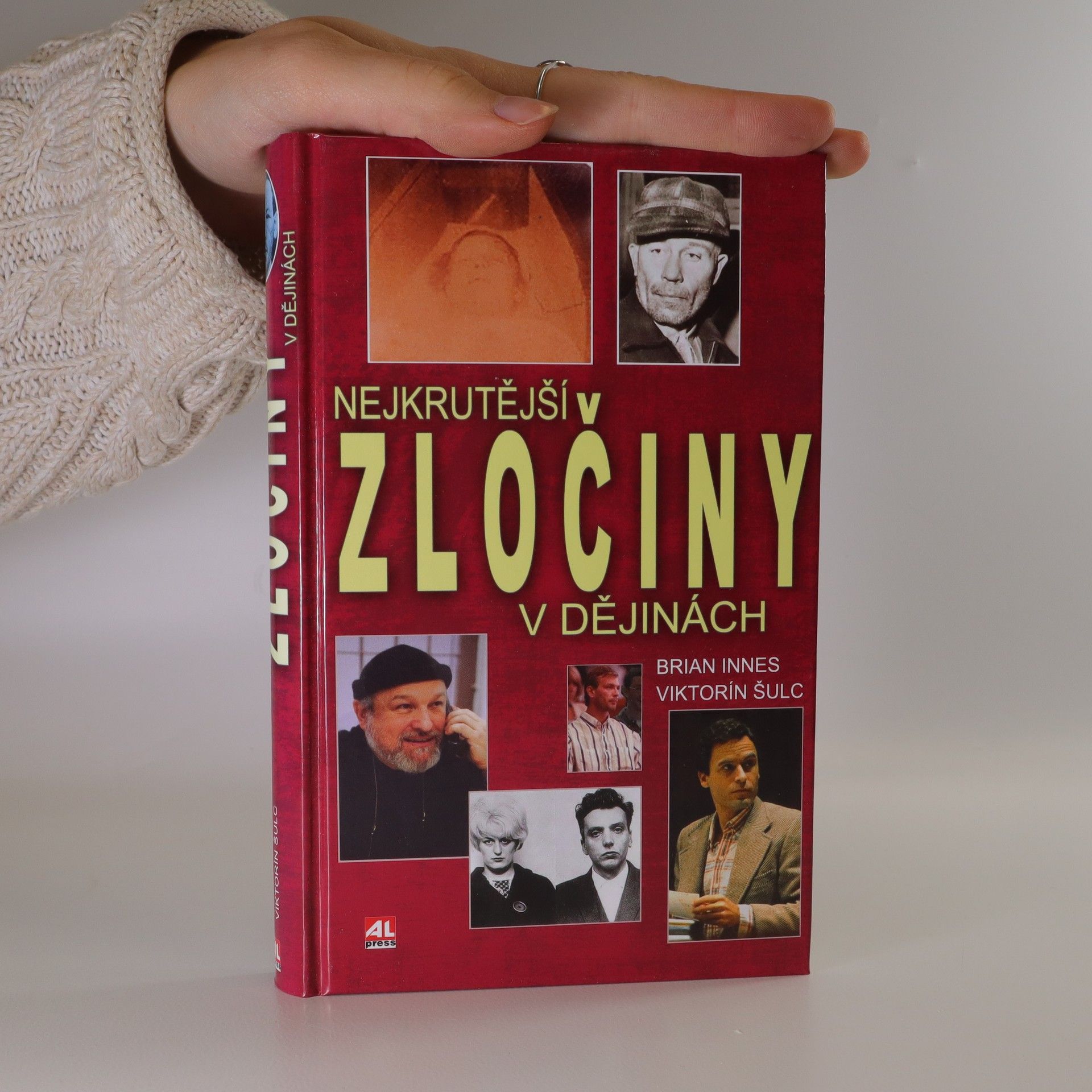 Brian Innes Nejkrutější zločiny v dějinách