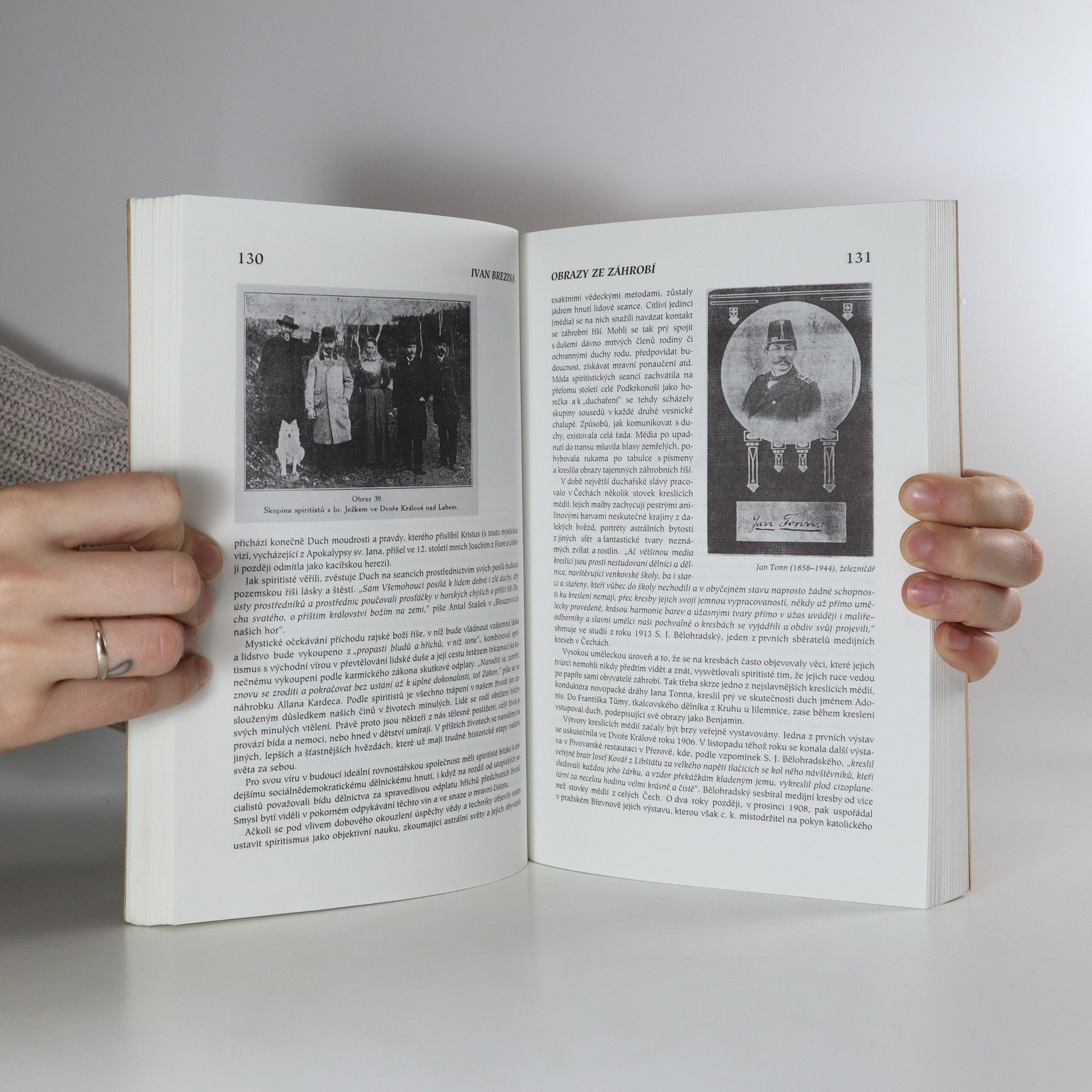 Kolektiv autorů Revolver Revue 31