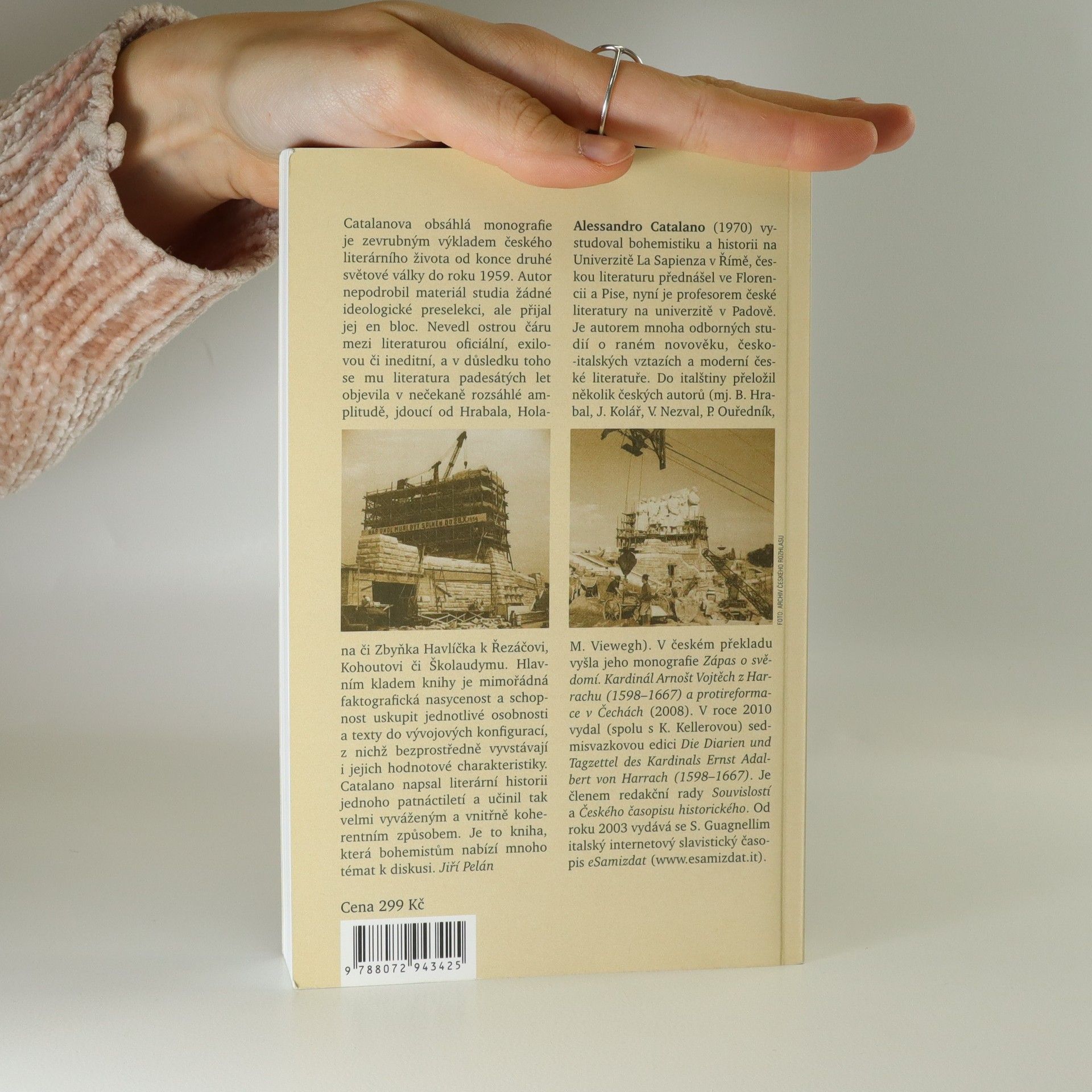 Alessandro Catalano Rudá záře nad literaturou