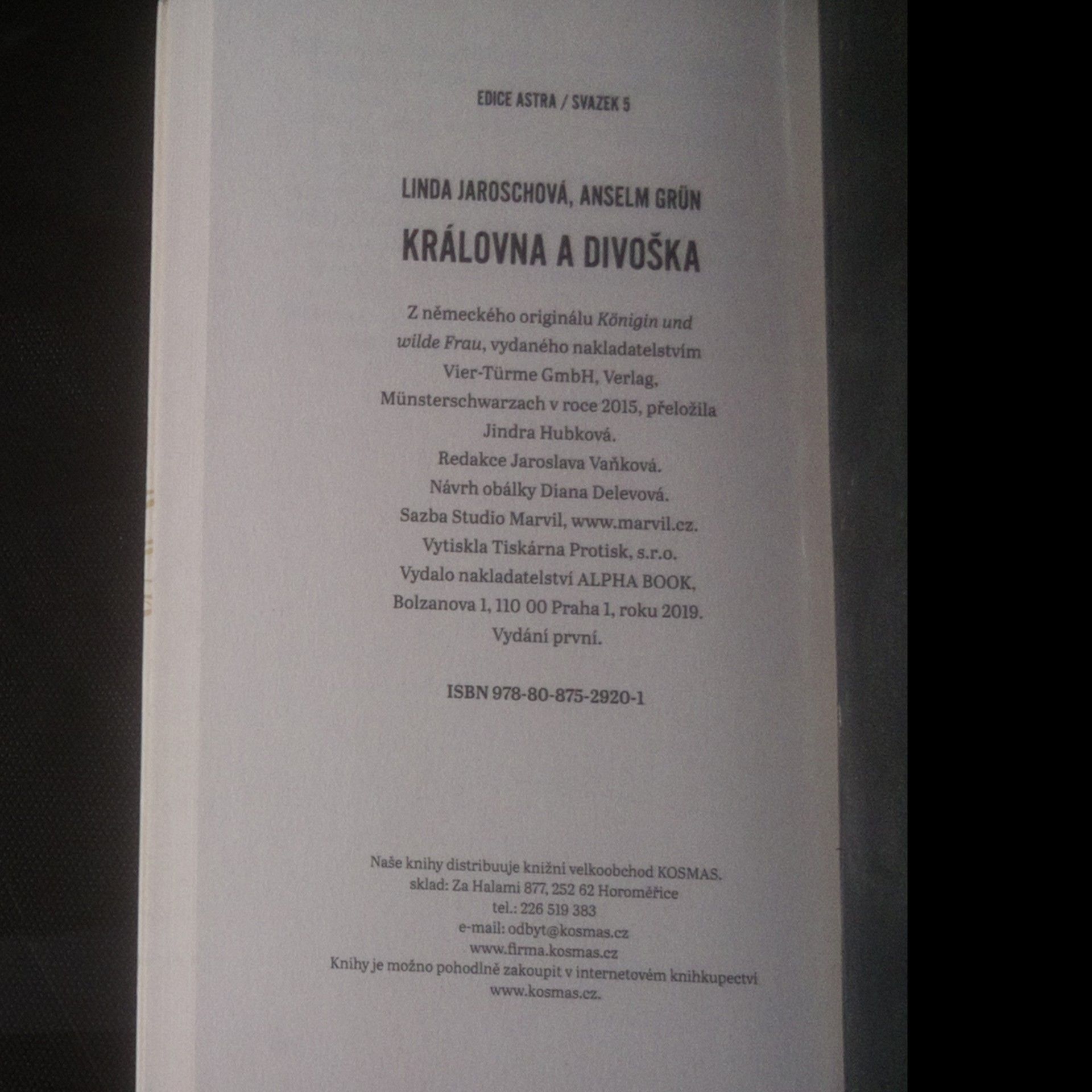 Linda Jarosch Královna a divoška