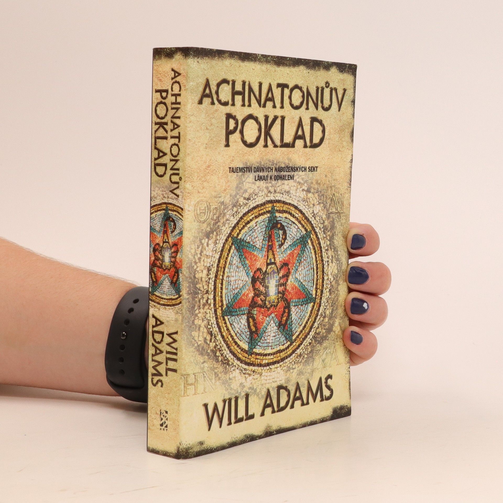 Will Adams Achnatonův poklad