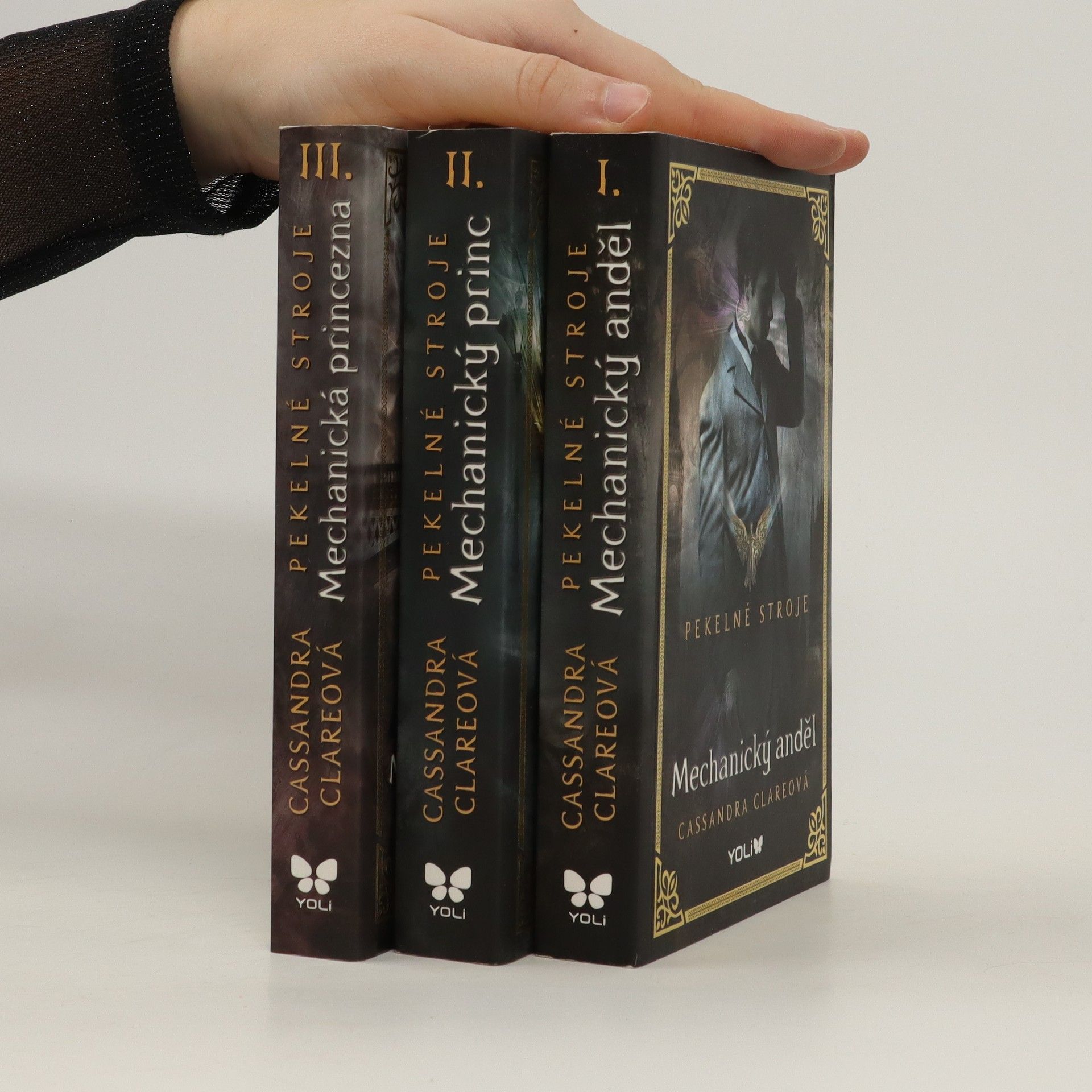 Cassandra Clare Pekelné stroje 1-3