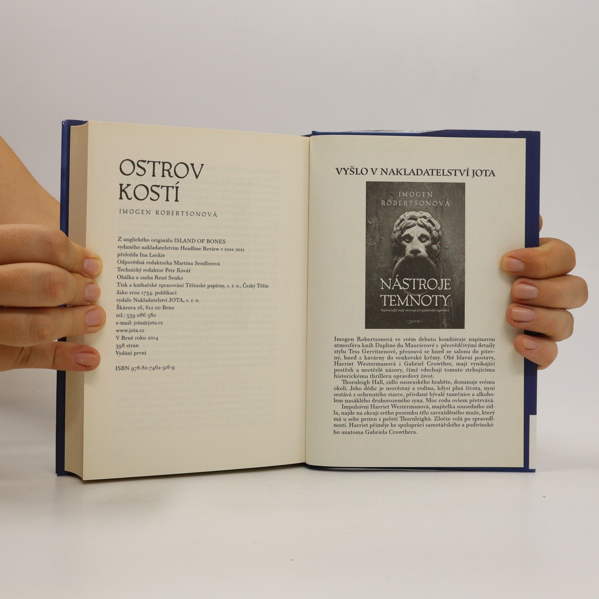 Imogen Robertson Ostrov kostí