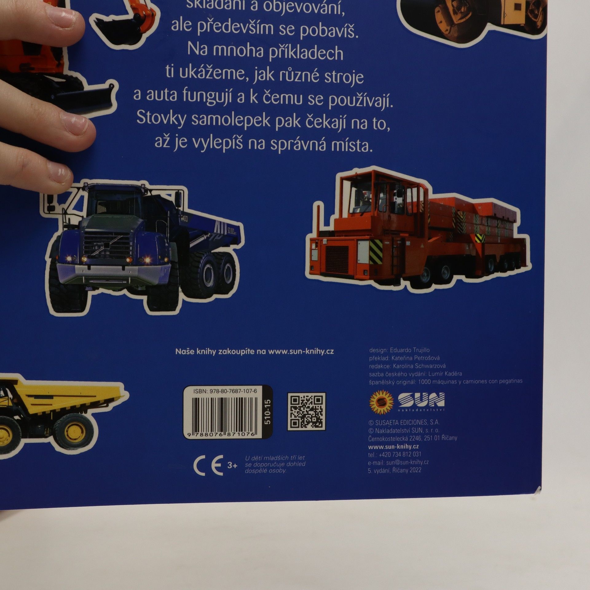 Autorenkollektiv 1000 aut a strojů se samolepkami