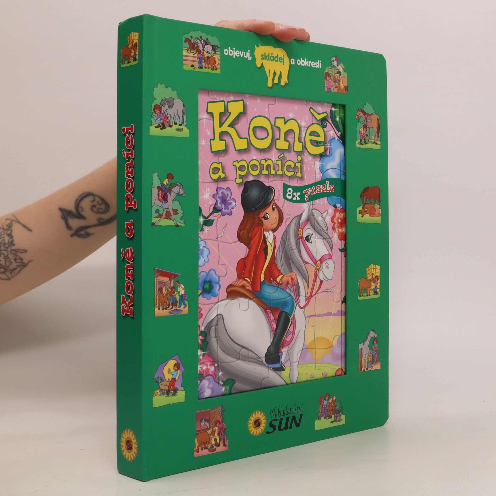 Marcela Grez Koně a poníci: 8x puzzle