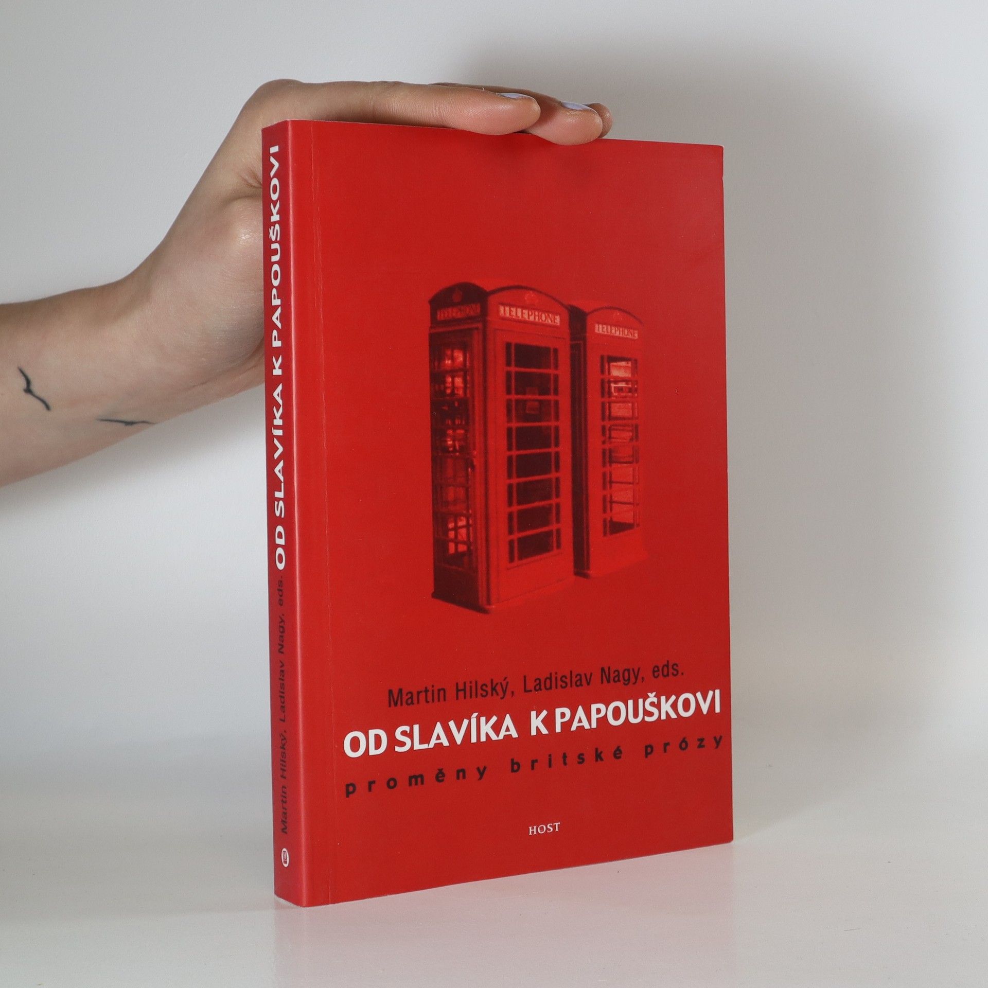 Martin Hilský Od slavíka k papouškovi. Proměny britské prózy