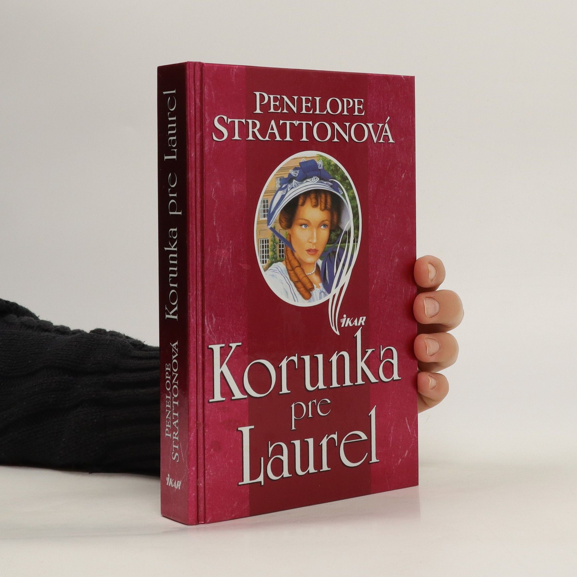 Penelope Stratton Korunka pre Laurel