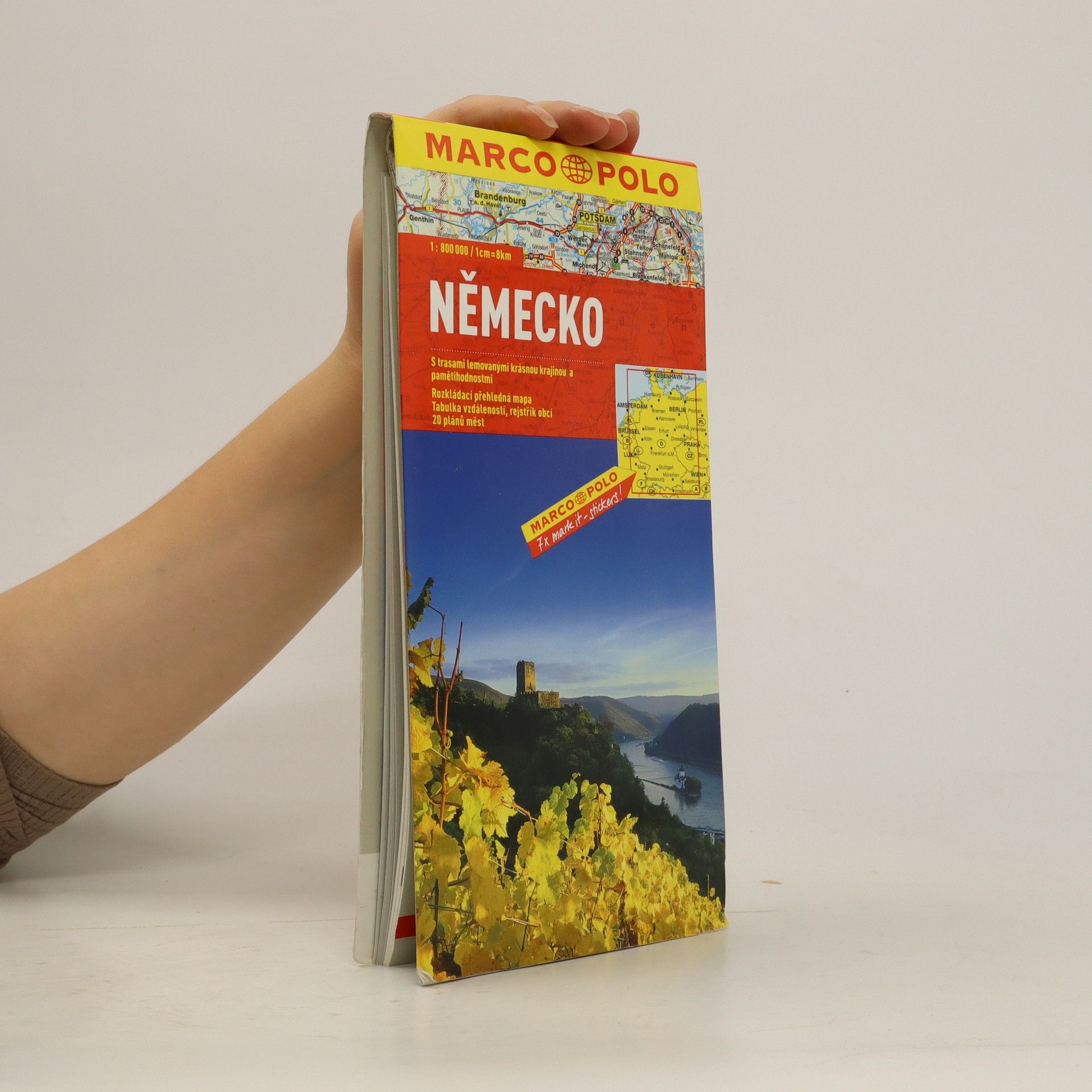 Autorenkollektiv Německo s trasami lemovanými krásnou krajinou a pamětihodnostmi = Deutschland : mit landschaftlichen schönen Strecken und Sehenswürdigkeiten = Germany : with scenic routes and places of interest Deutschland Germany