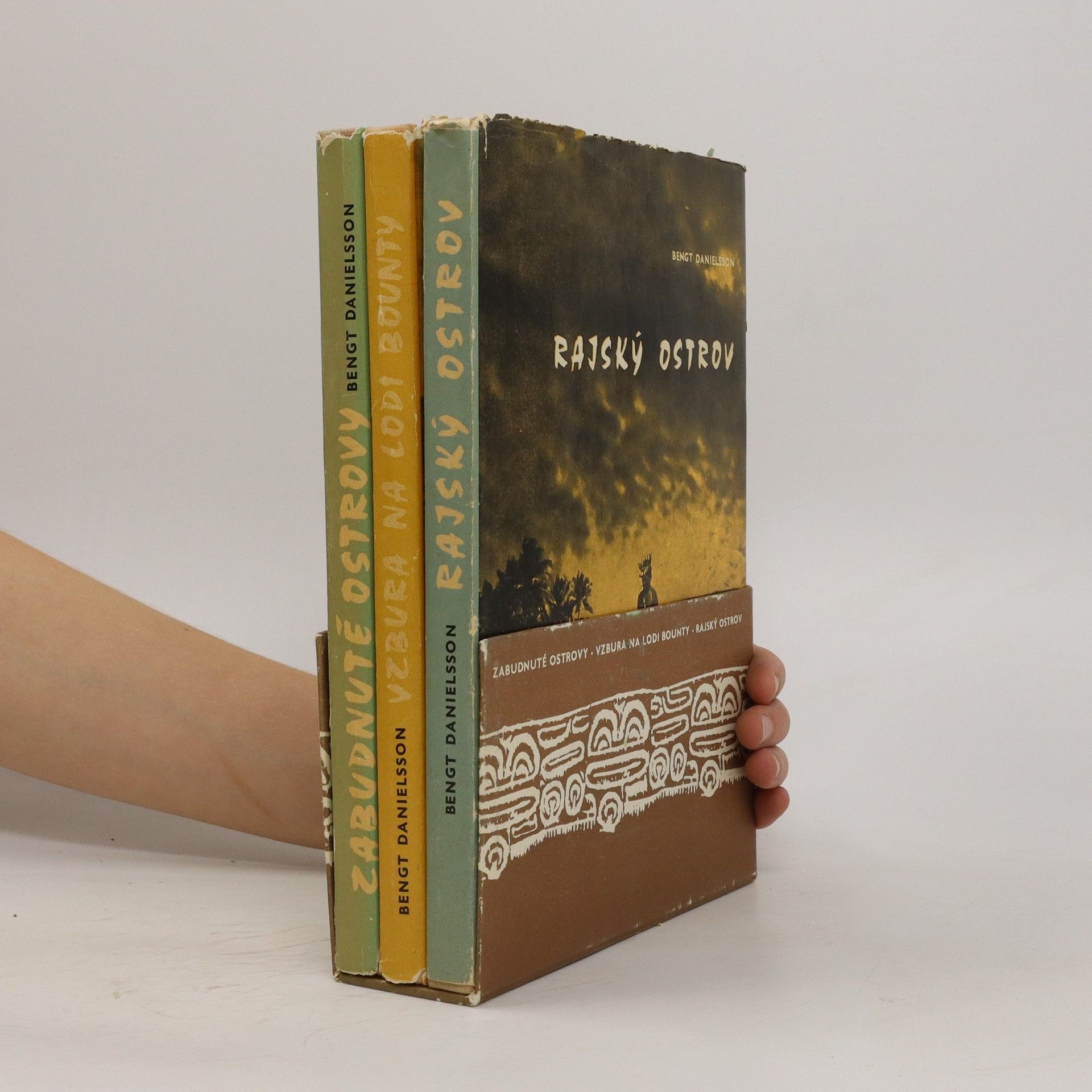 Jaromír John Rajský ostrov