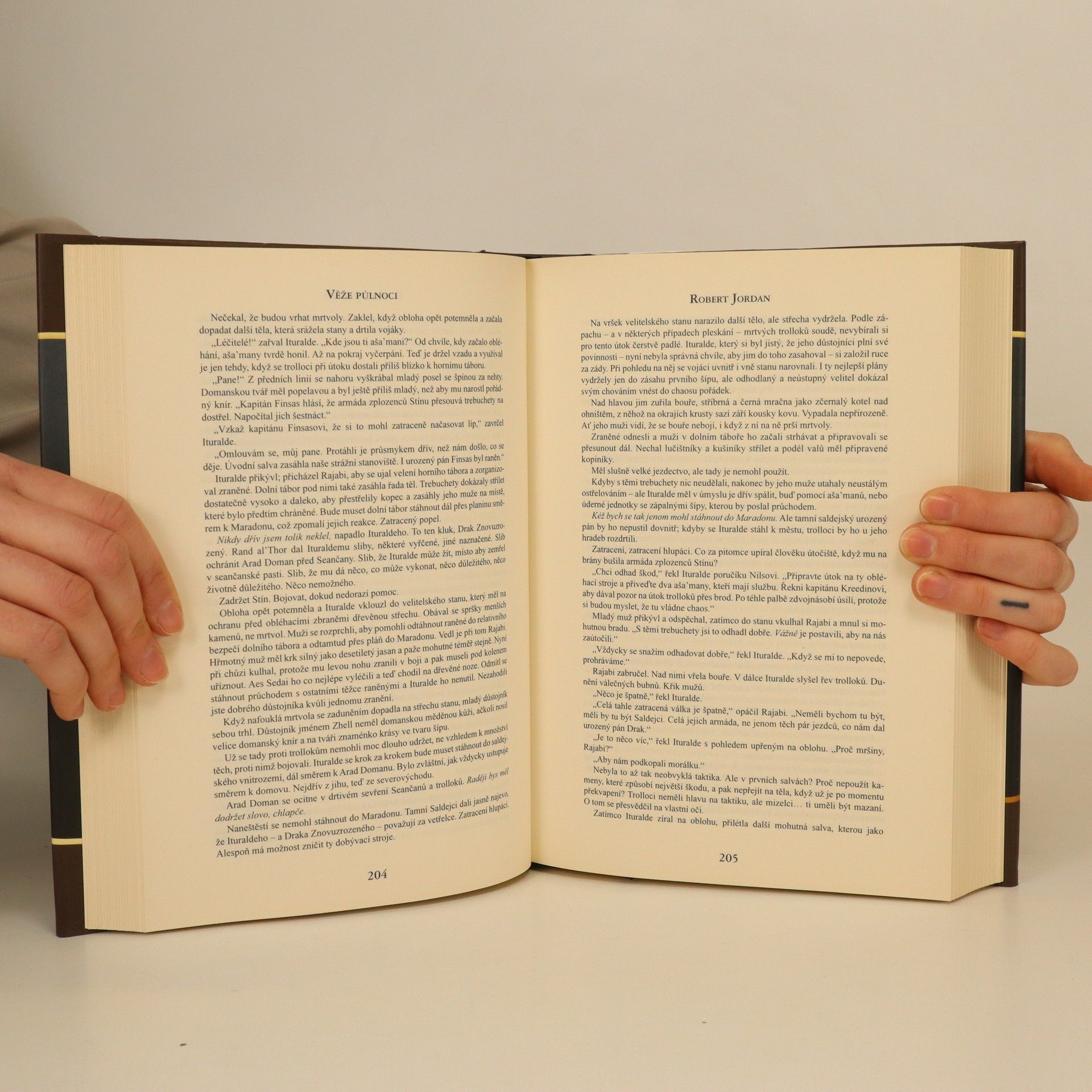 Robert Jordan Kolo času 13. Věže půlnoci
