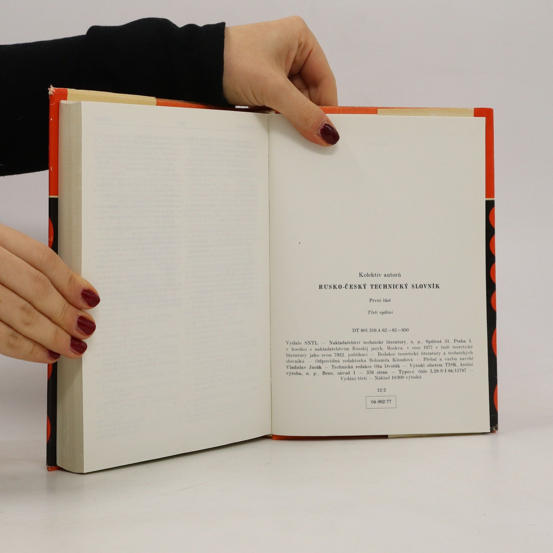 Autores varios Rusko-český technický slovník I. A-O