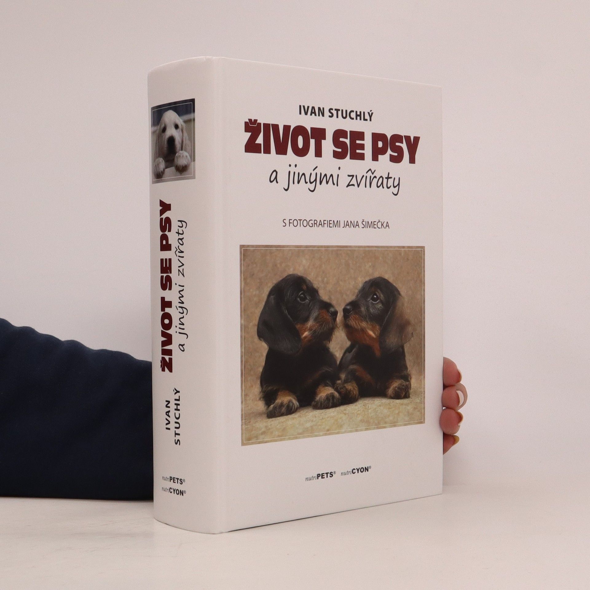 Ivan Stuchlý Život se psy a jinými zvířaty