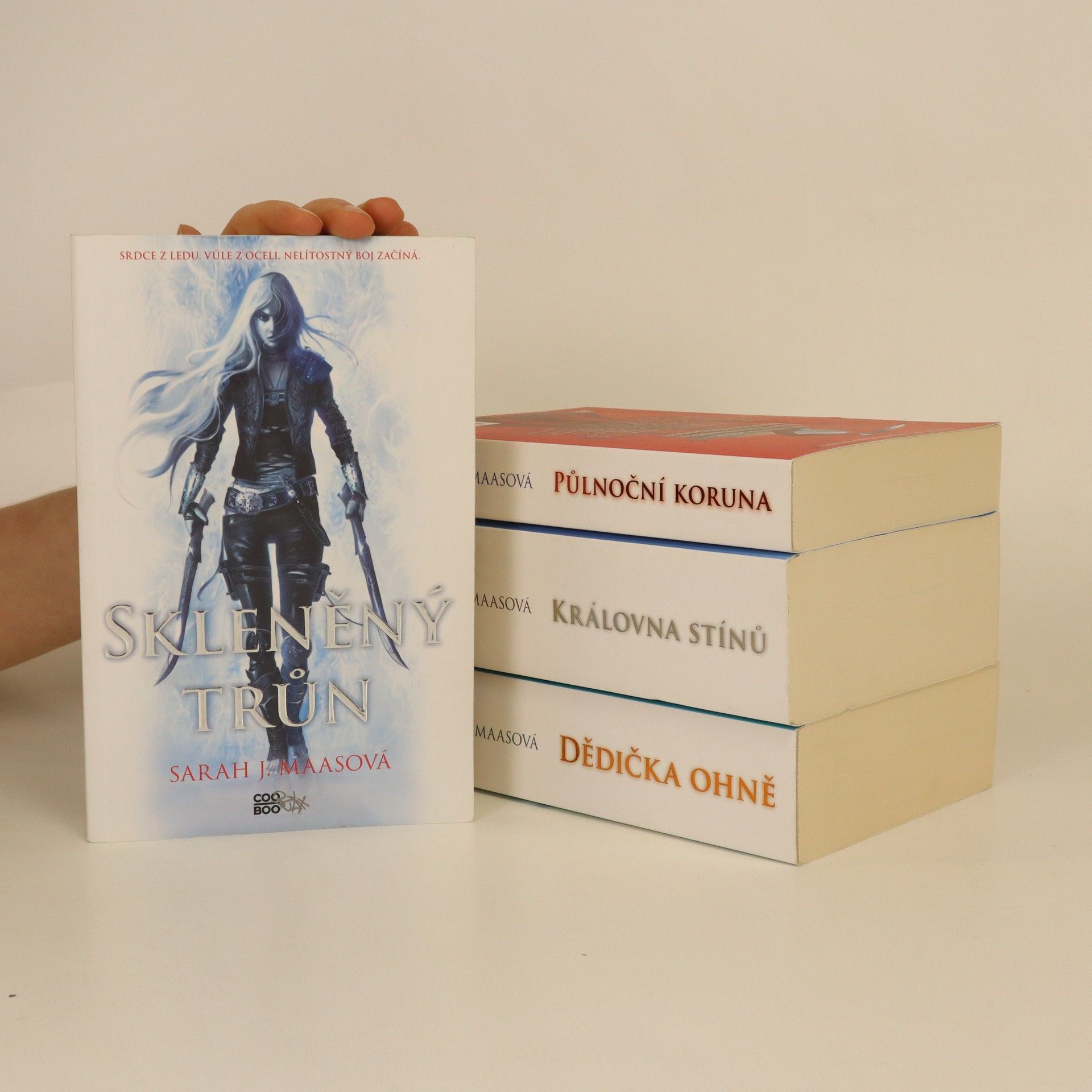 Sarah J. Maas Skleněný trůn, 1. - 4. díl