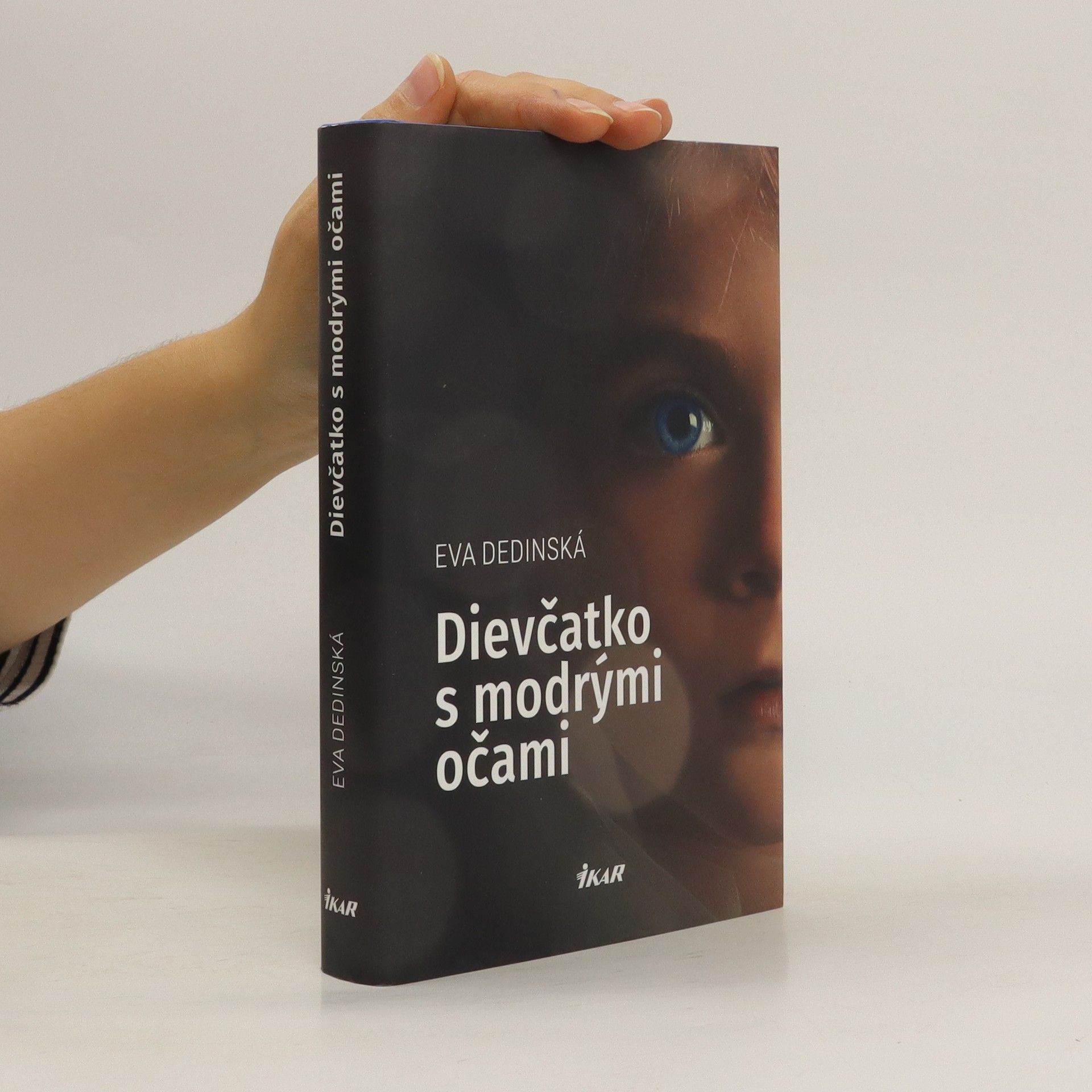 Dedinská Eva Dievčatko s modrými očami